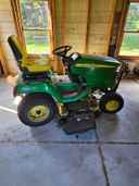 2012 John Deere X724 Image