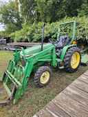 2001 John Deere 790