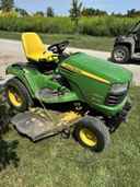 2011 John Deere X724