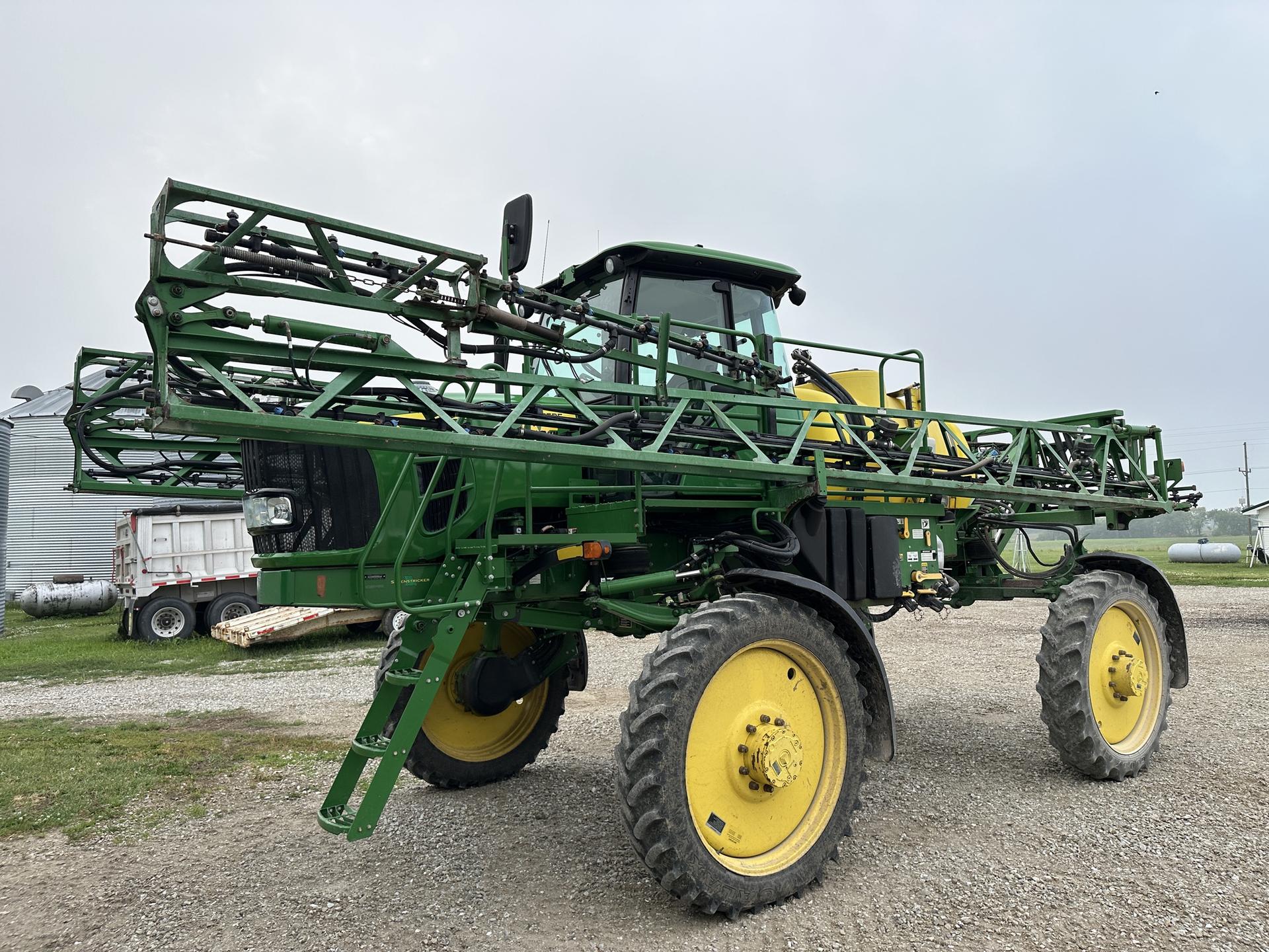 2012 John Deere 4630