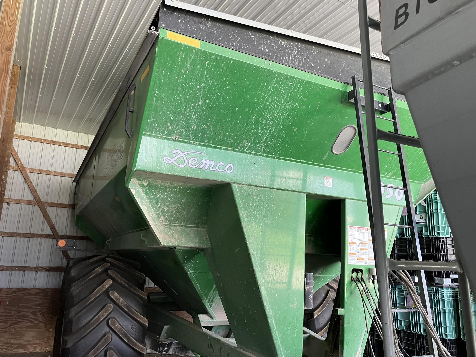 2018 Demco 1050