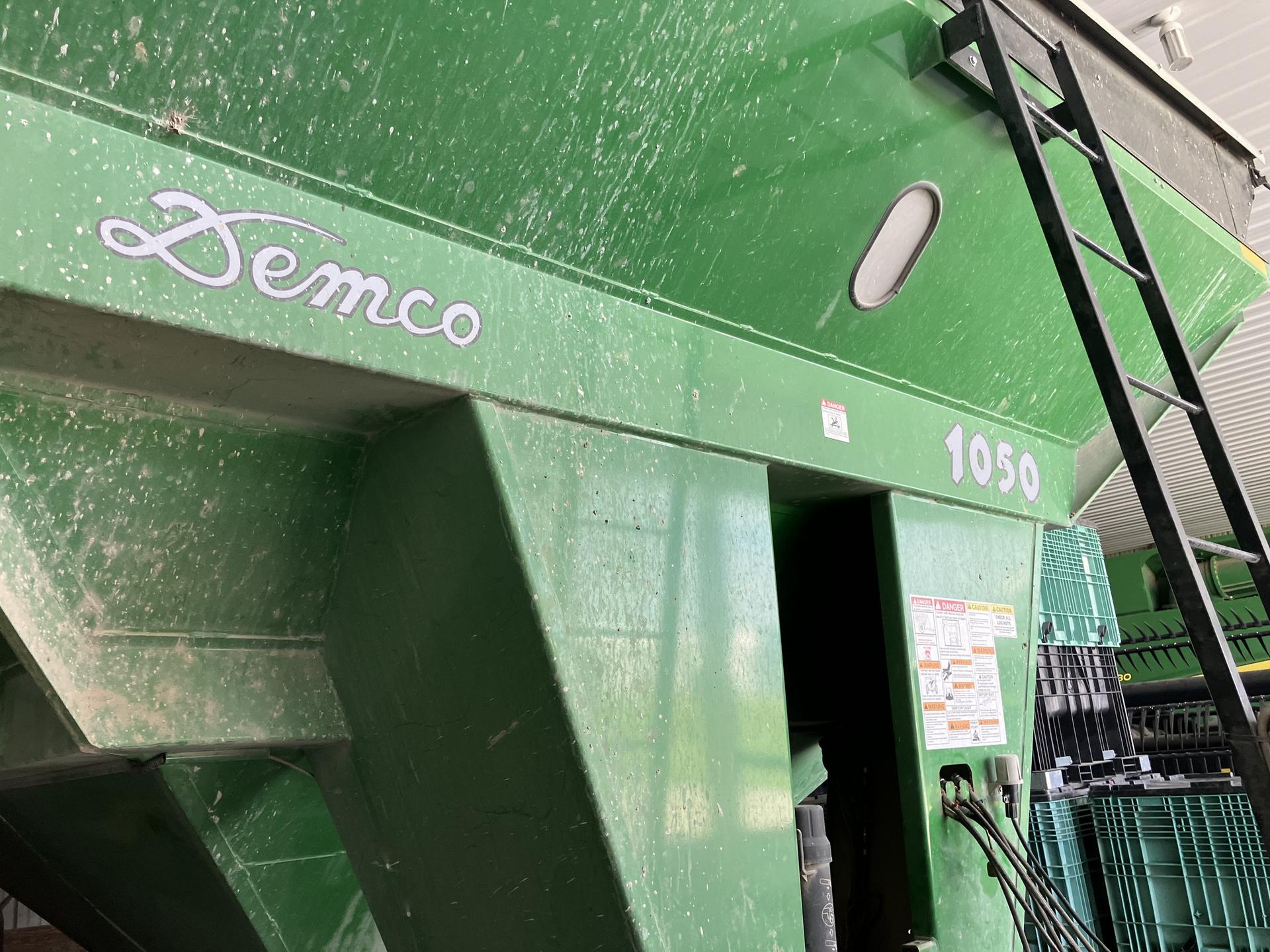 2018 Demco 1050