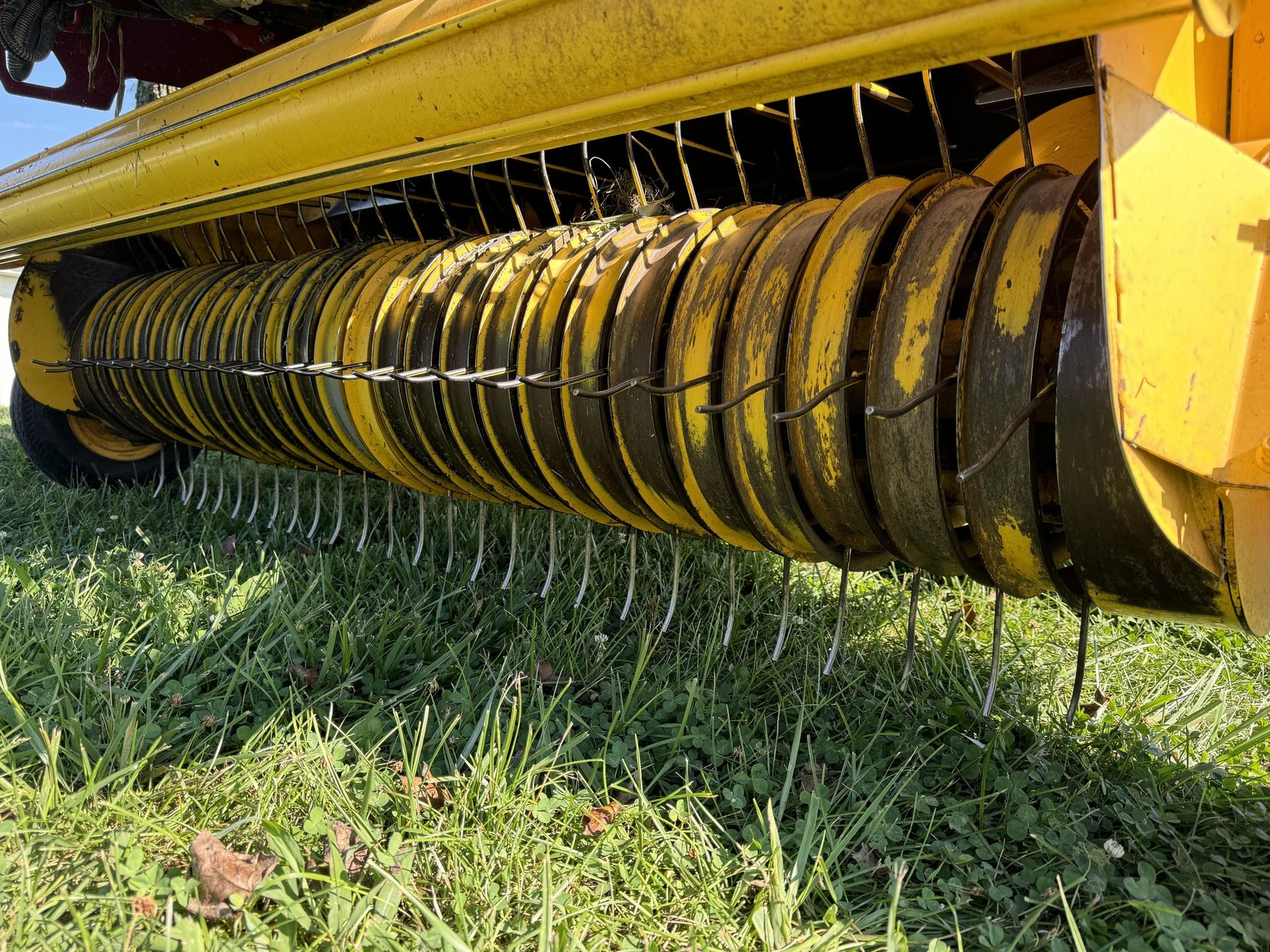 2020 New Holland Rollbelt 450