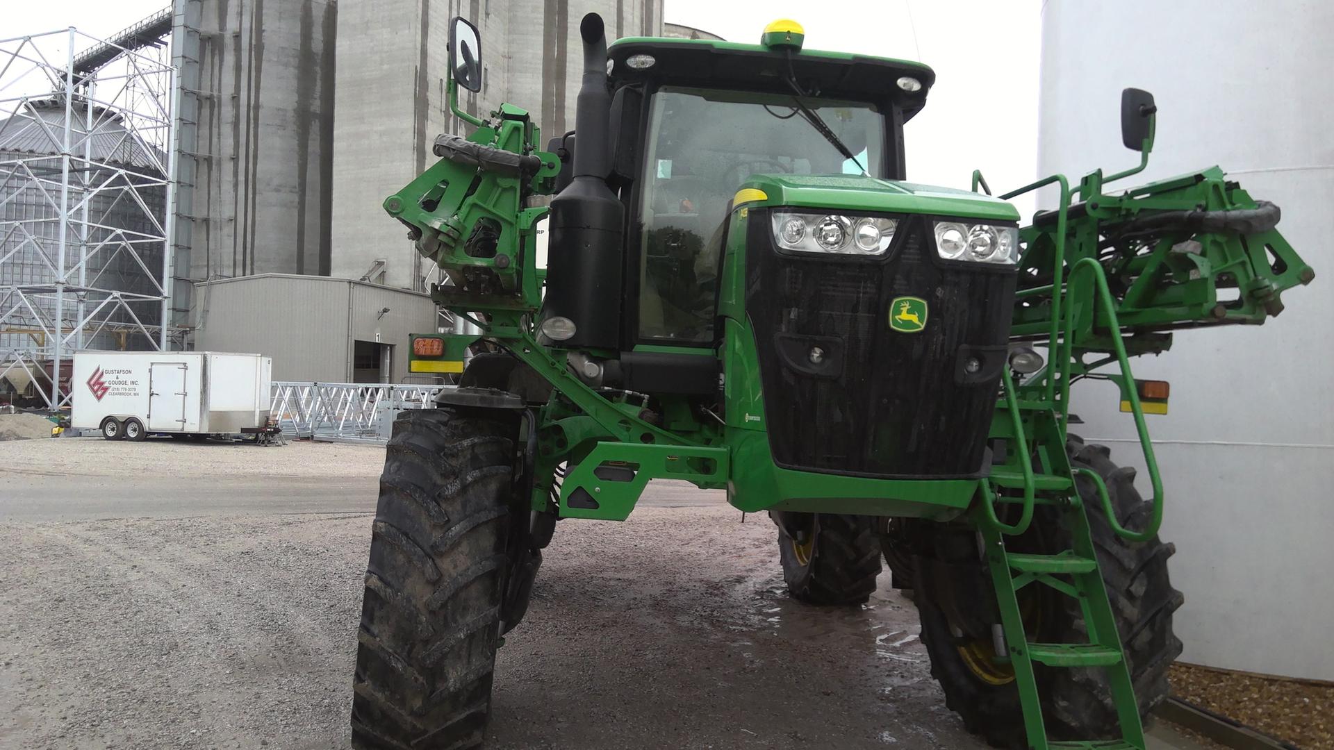 2020 John Deere R4038