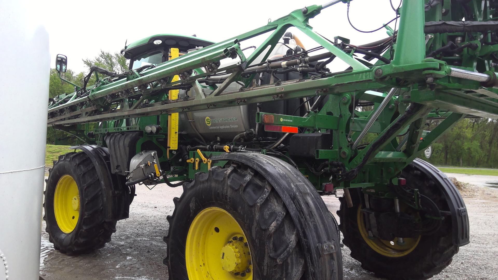 2020 John Deere R4038