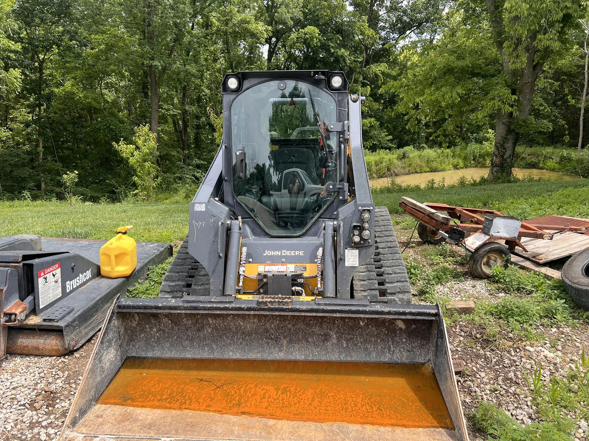 2022 John Deere 317G