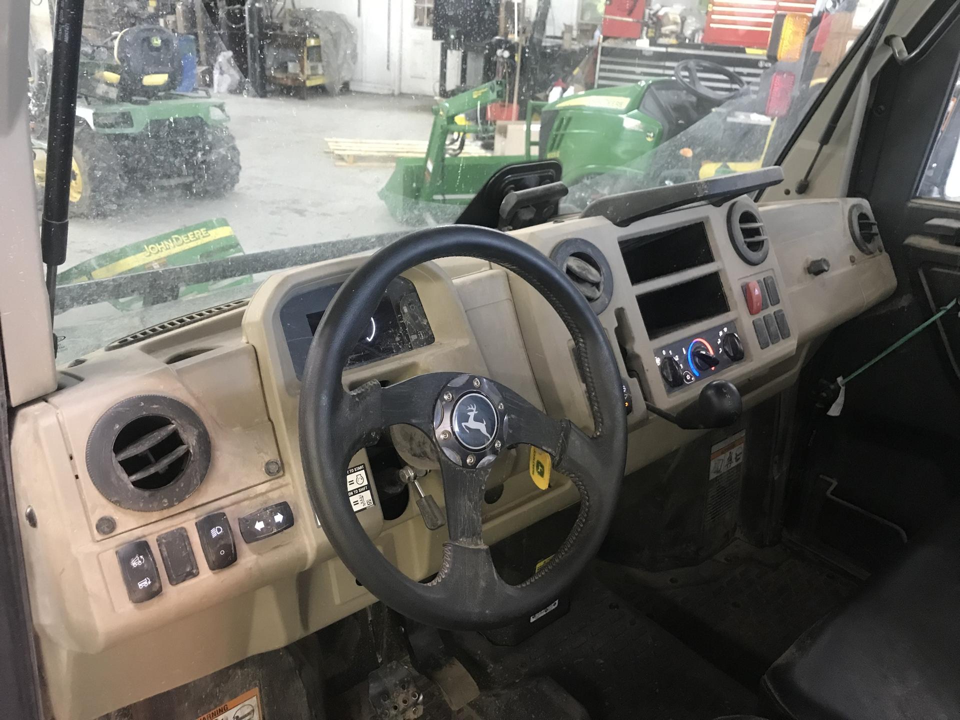 2021 John Deere XUV 835R