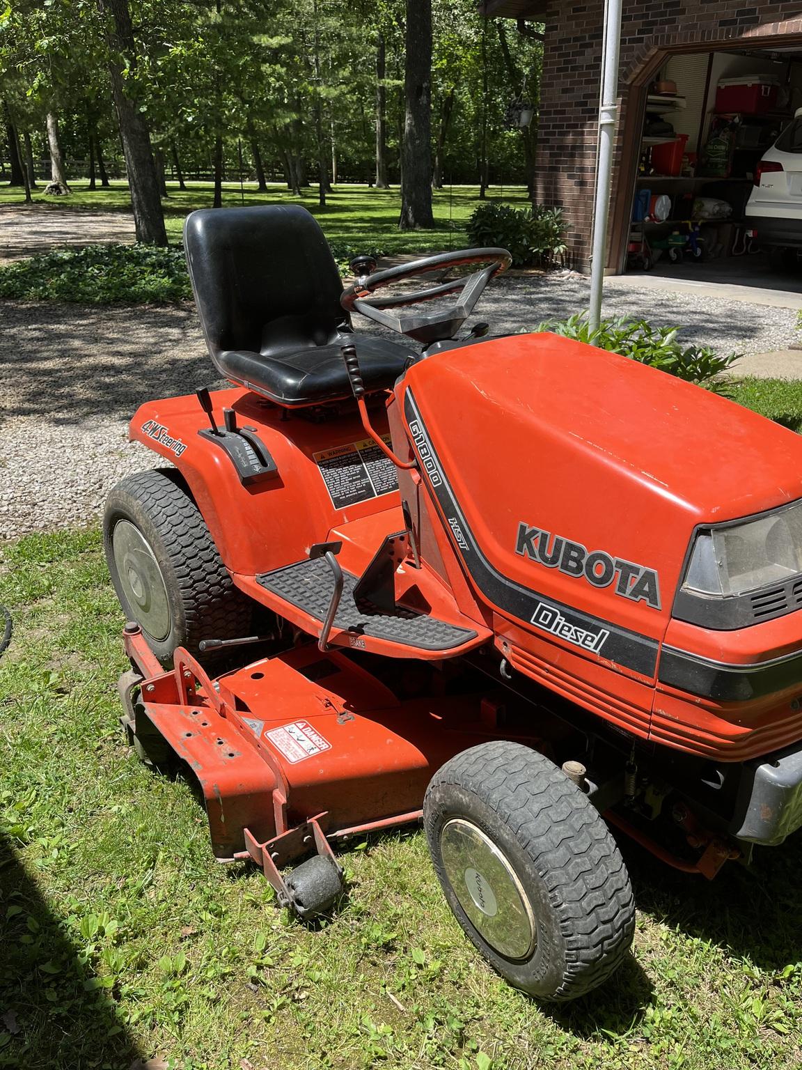 1992 Kubota G1800-S