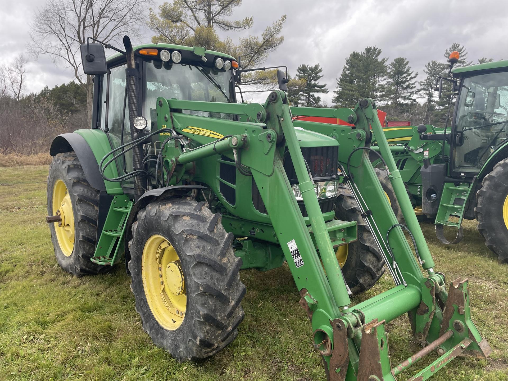 2008 John Deere 7330 Premium Image