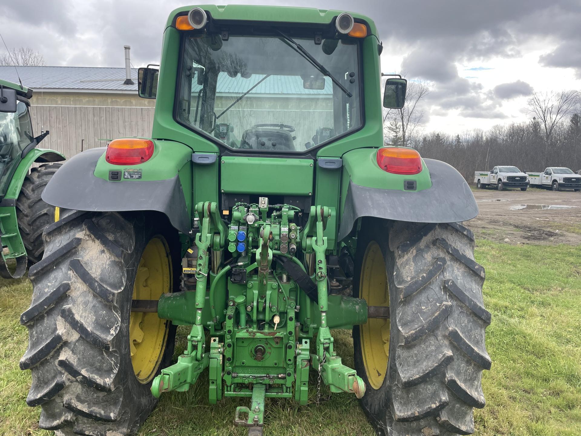 2008 John Deere 7330 Premium