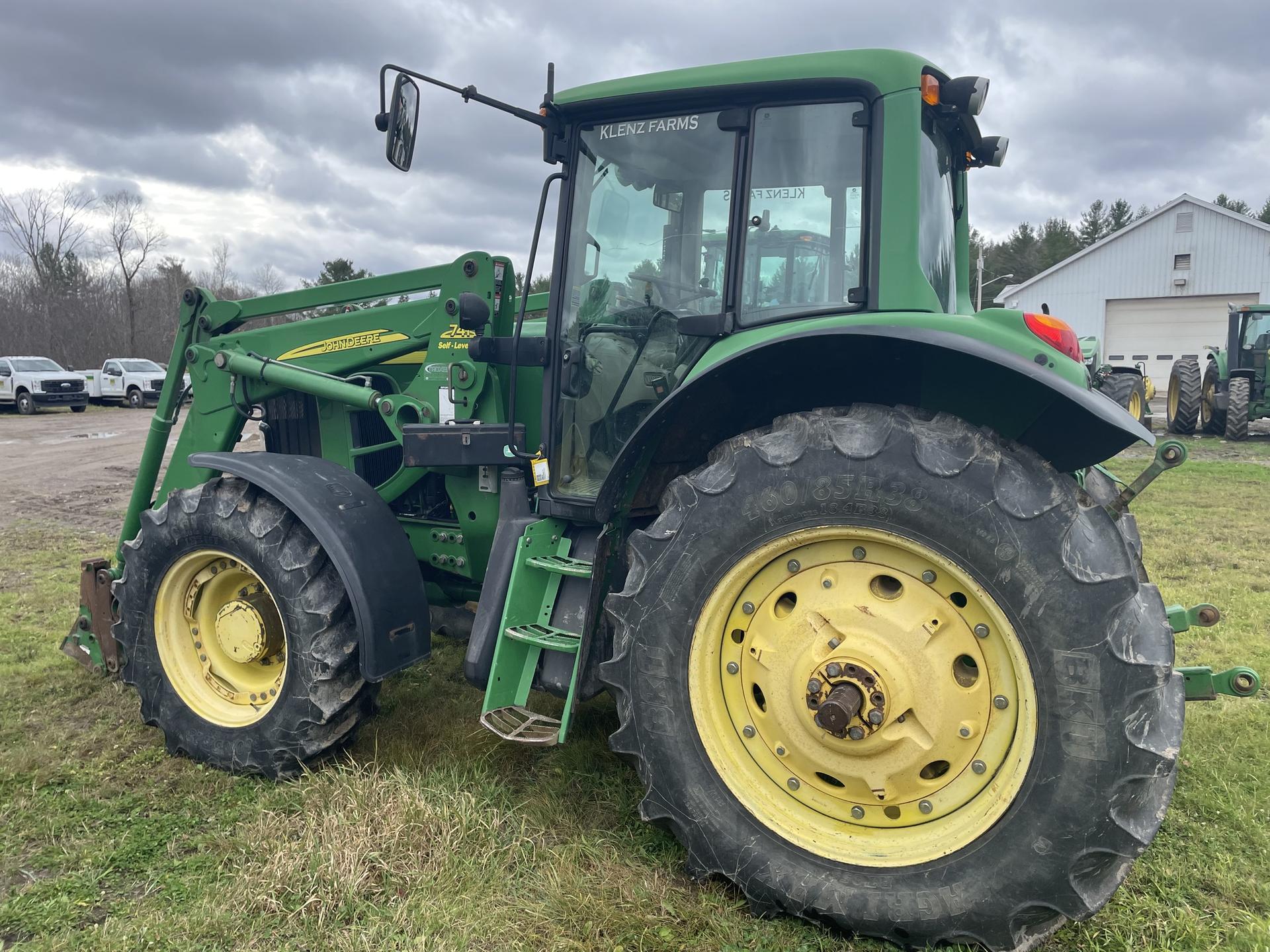 2008 John Deere 7330 Premium