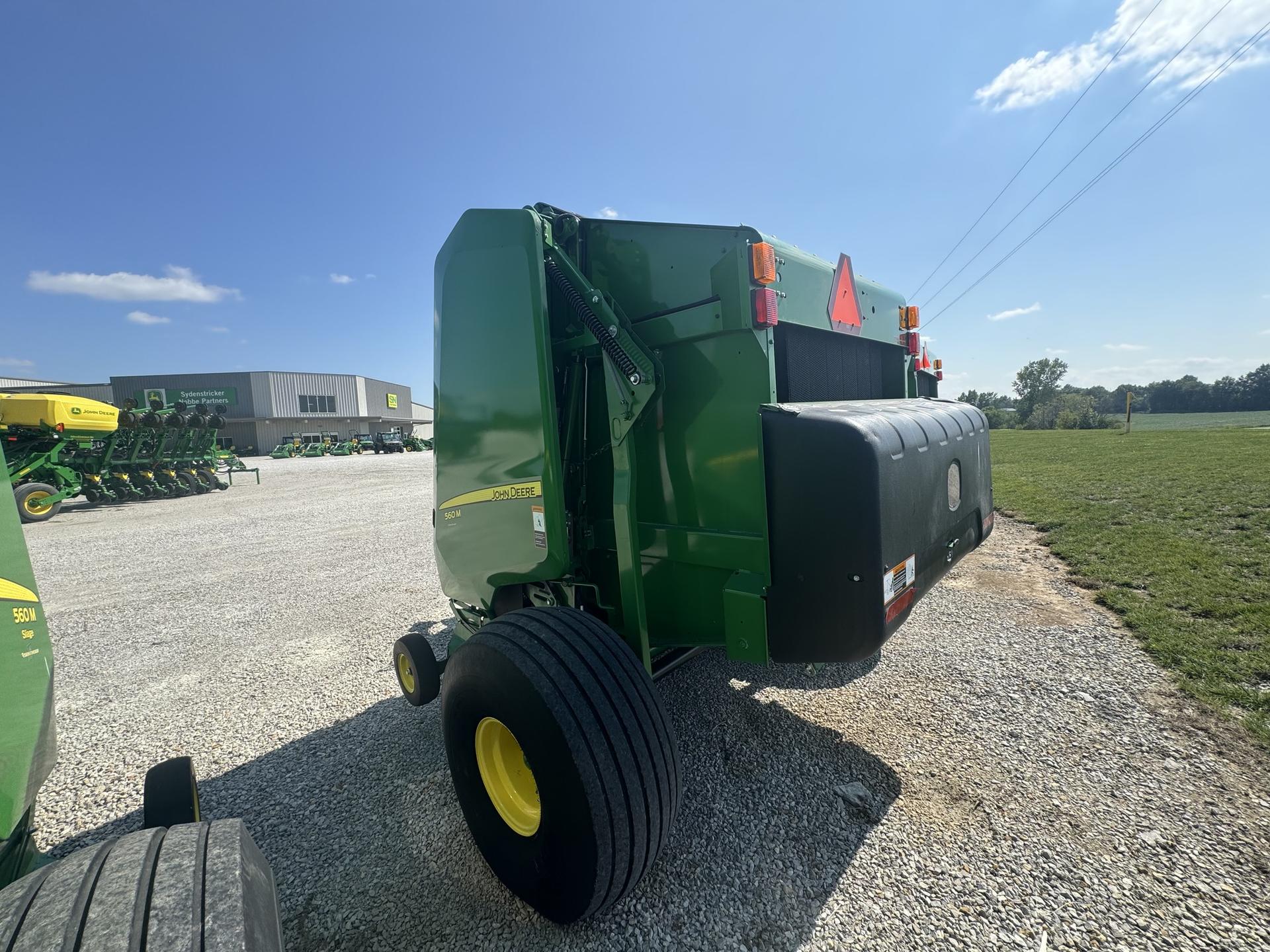 2018 John Deere 560M