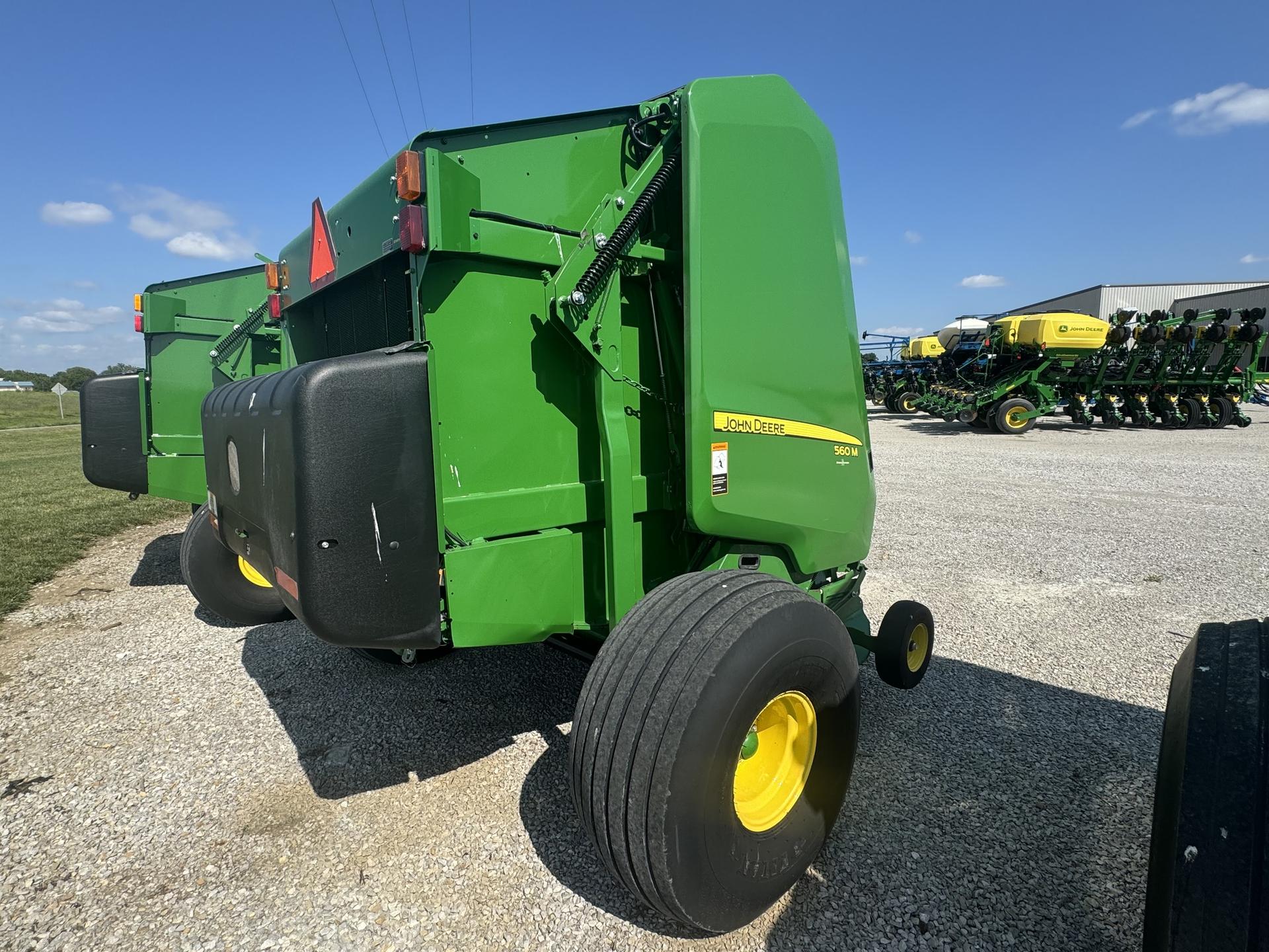 2018 John Deere 560M