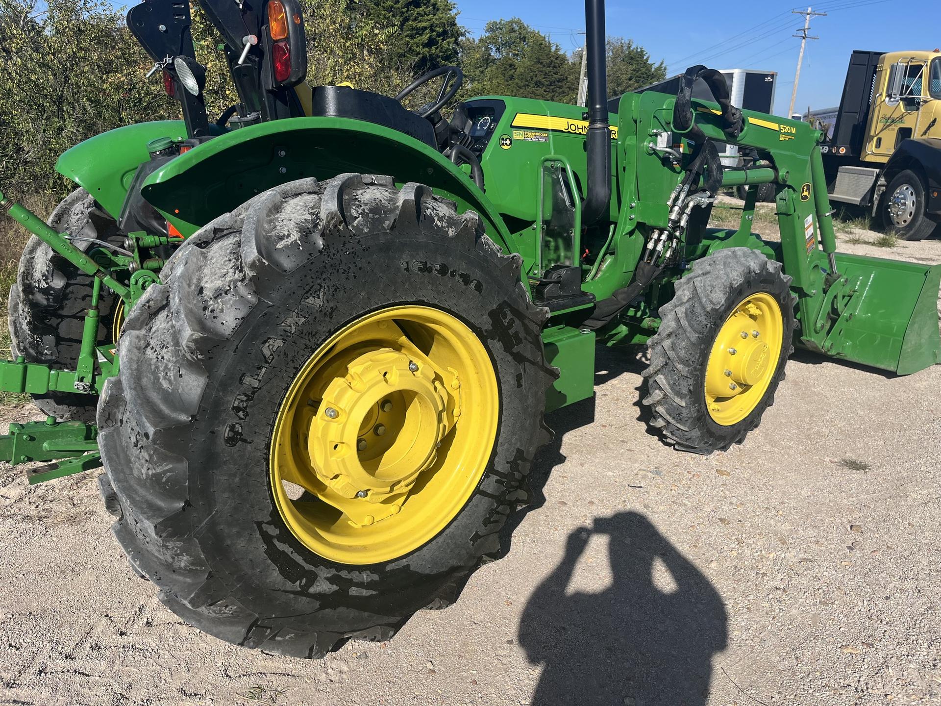 2022 John Deere 5055E