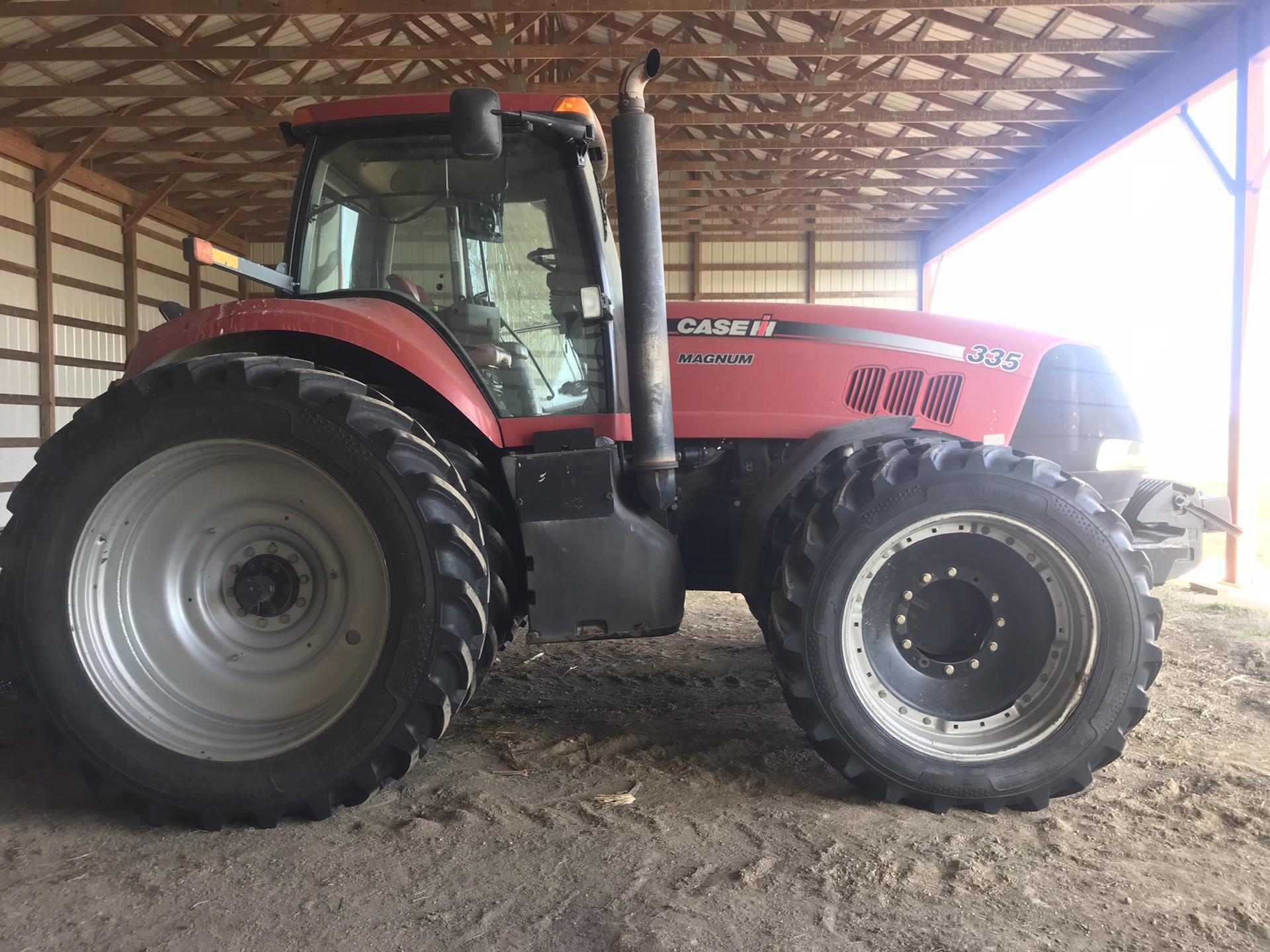 2010 Case IH Magnum 335 Image