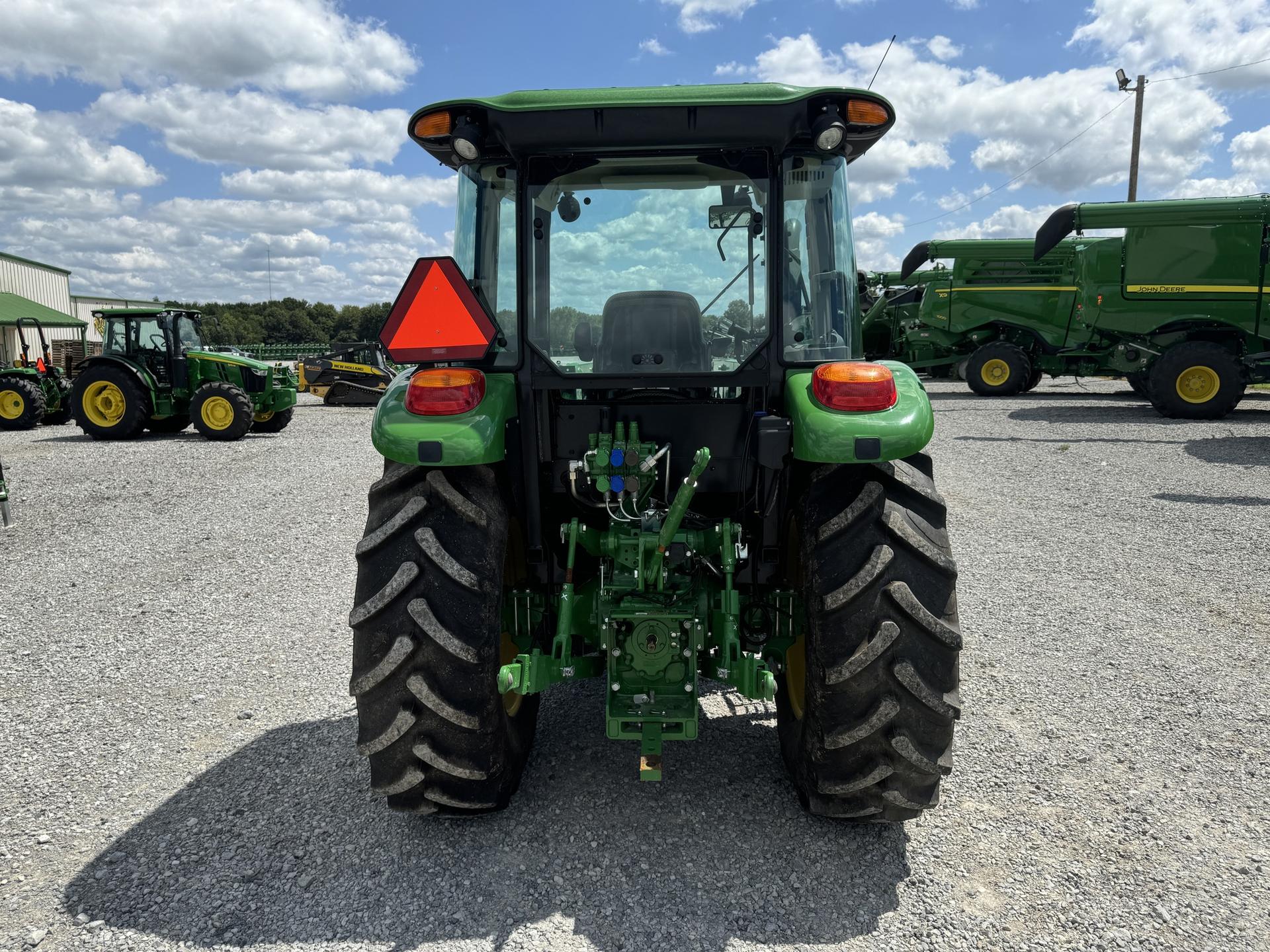 2023 John Deere 5090E