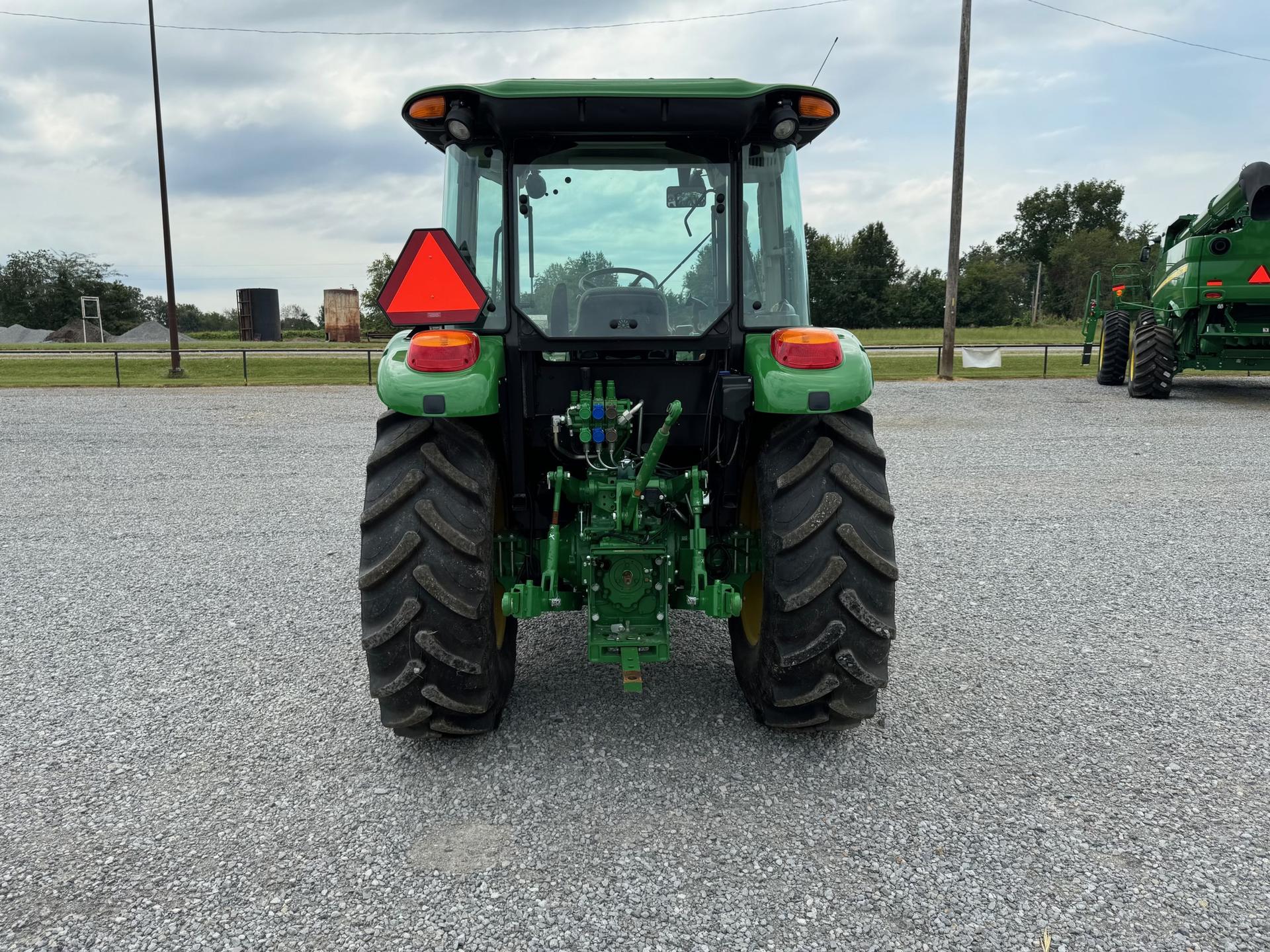 2023 John Deere 5090E