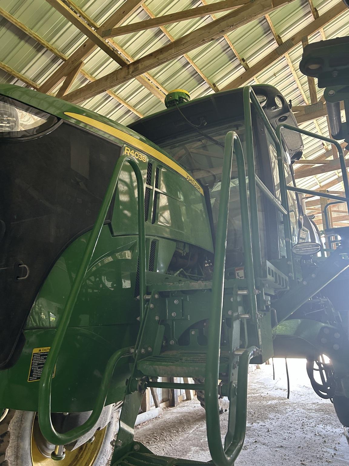 2019 John Deere R4038