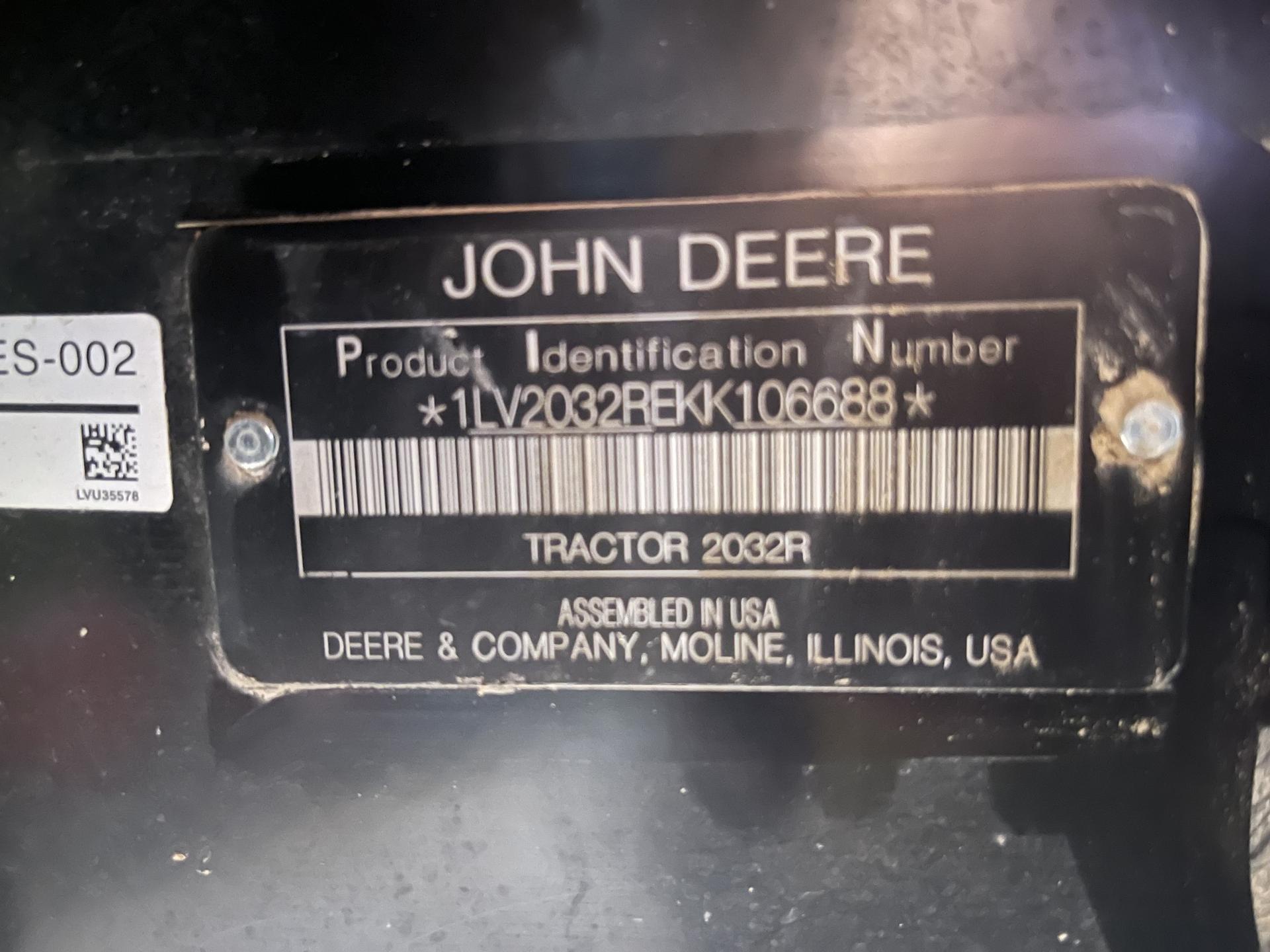 2019 John Deere 2032R