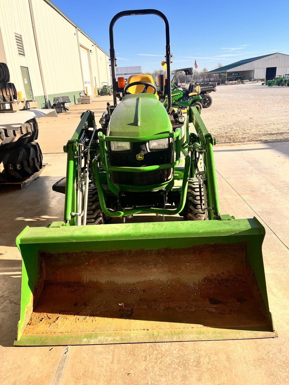 2013 John Deere 1025R