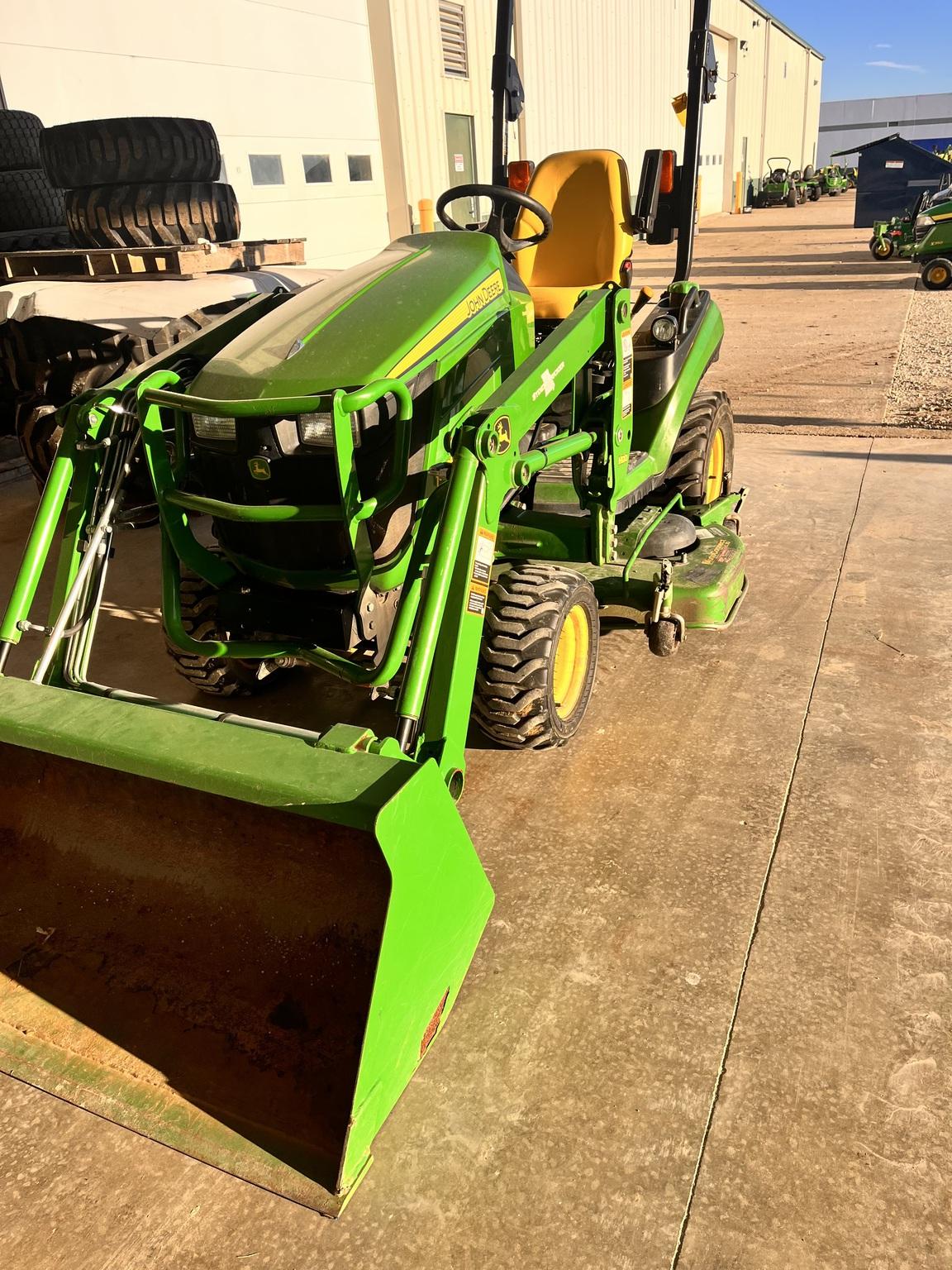 2013 John Deere 1025R