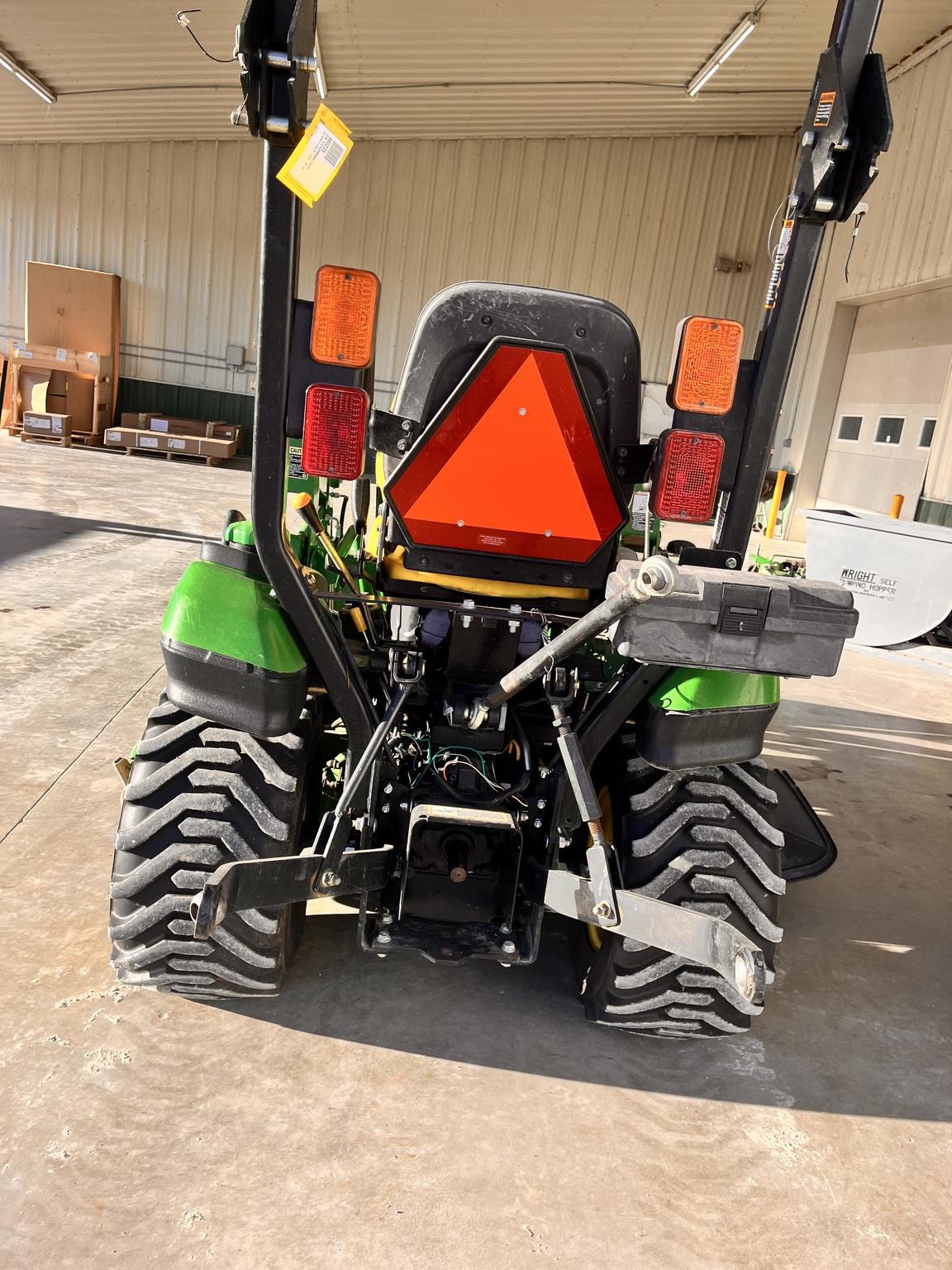 2013 John Deere 1025R