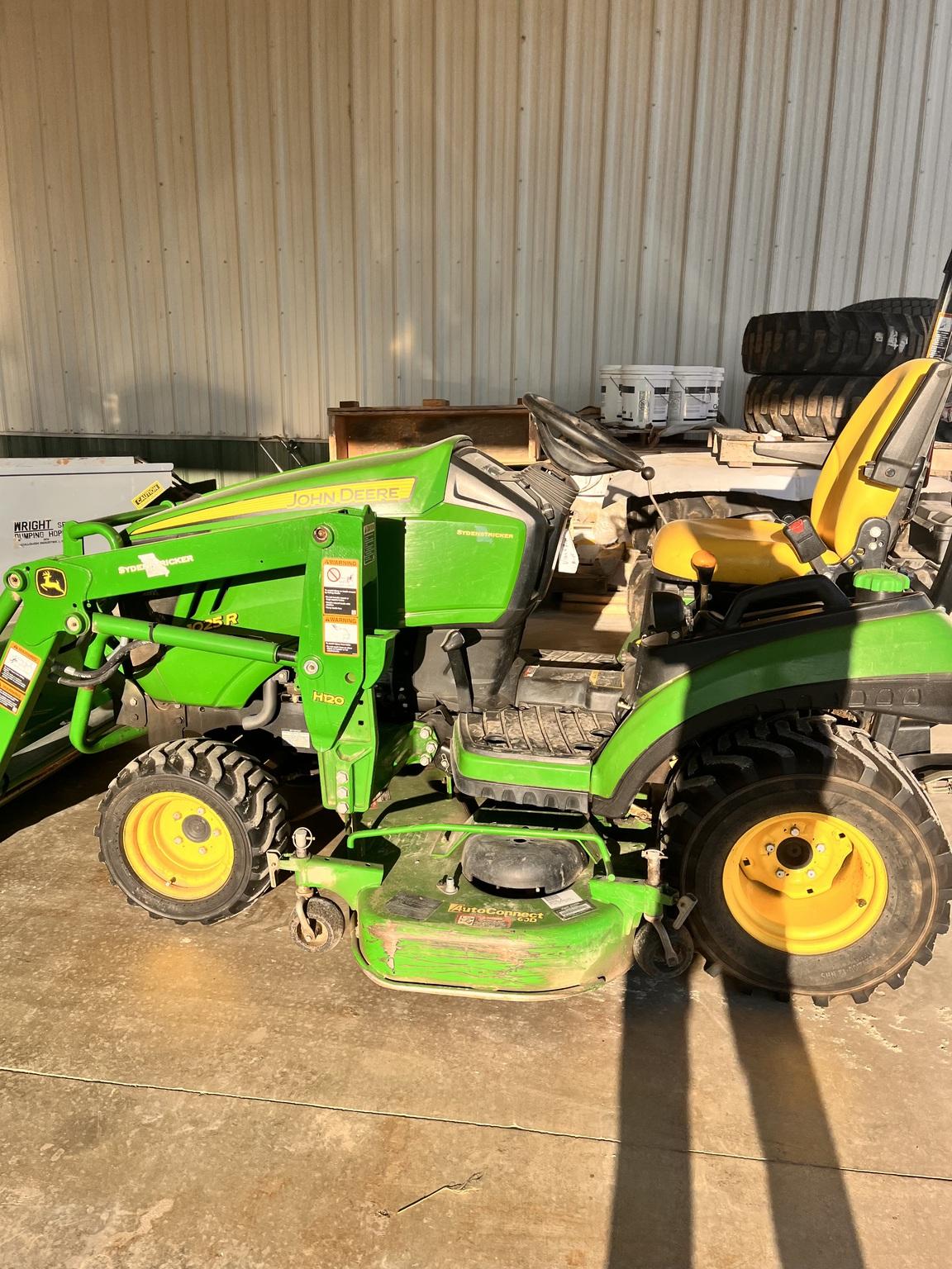 2013 John Deere 1025R