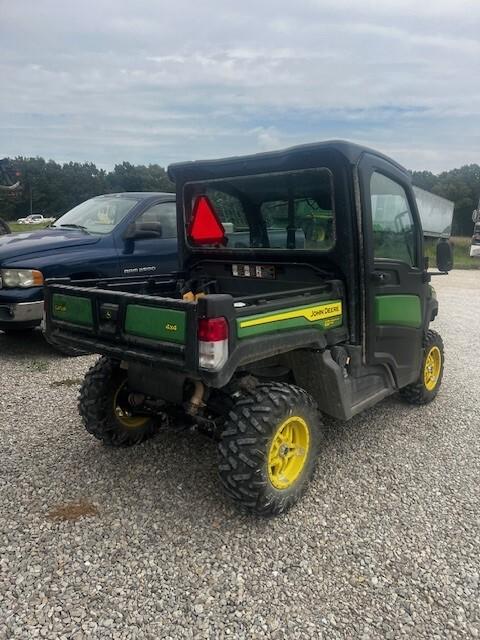 2023 John Deere XUV 835M