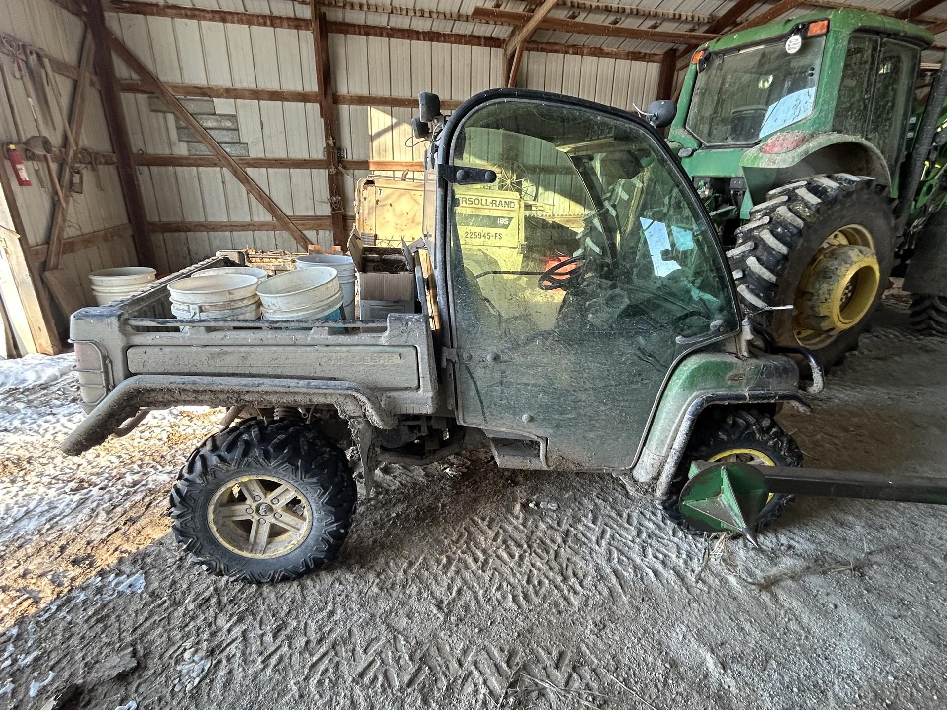 2011 John Deere XUV 825i Image