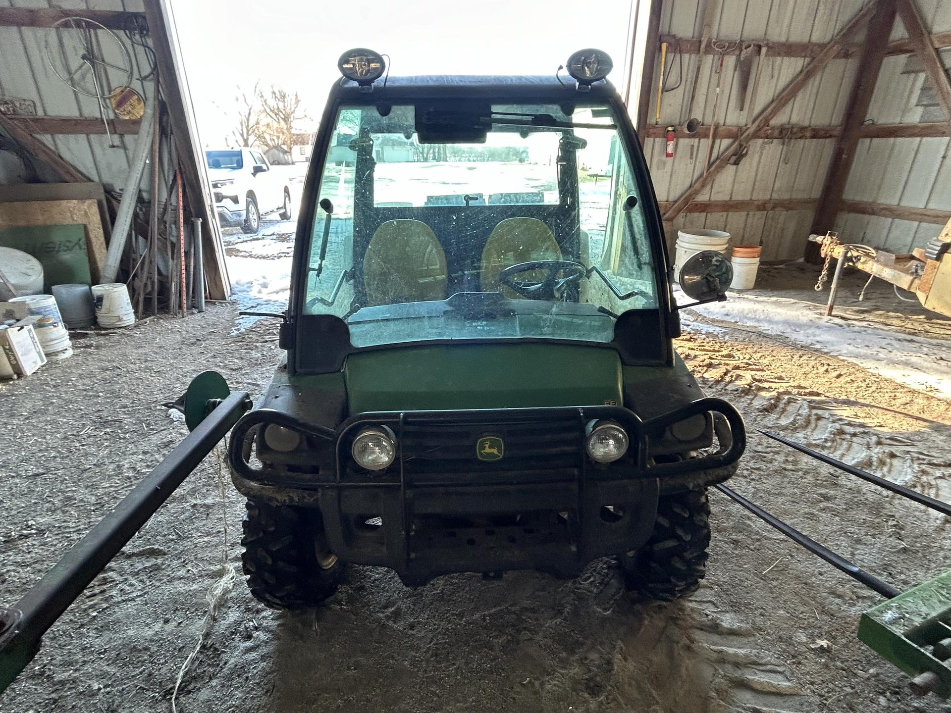 2011 John Deere XUV 825i Image