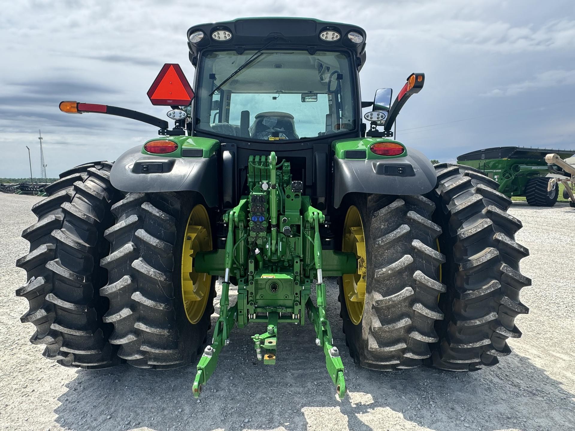 2023 John Deere 6R 145