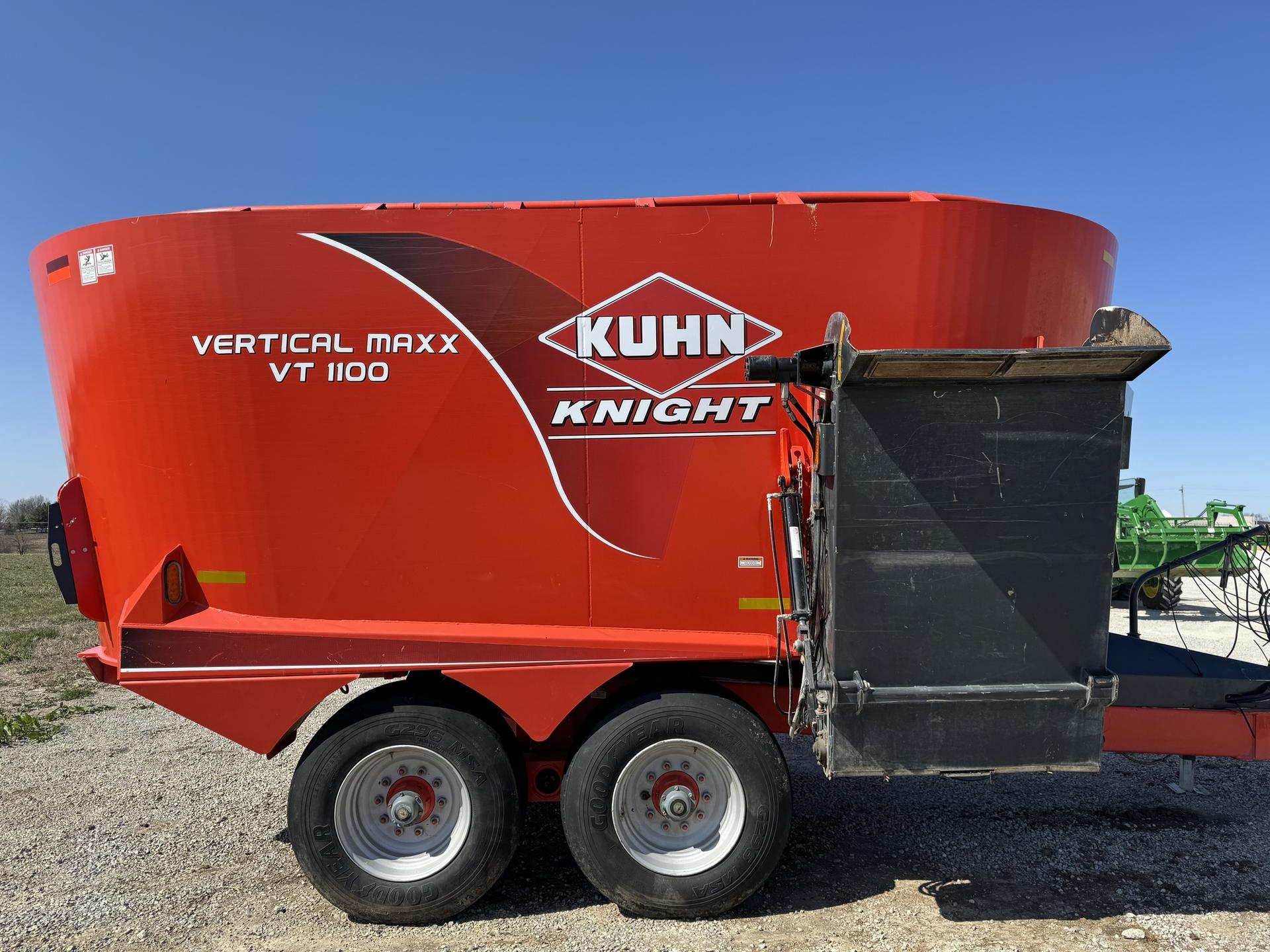 2018 Kuhn VT1100