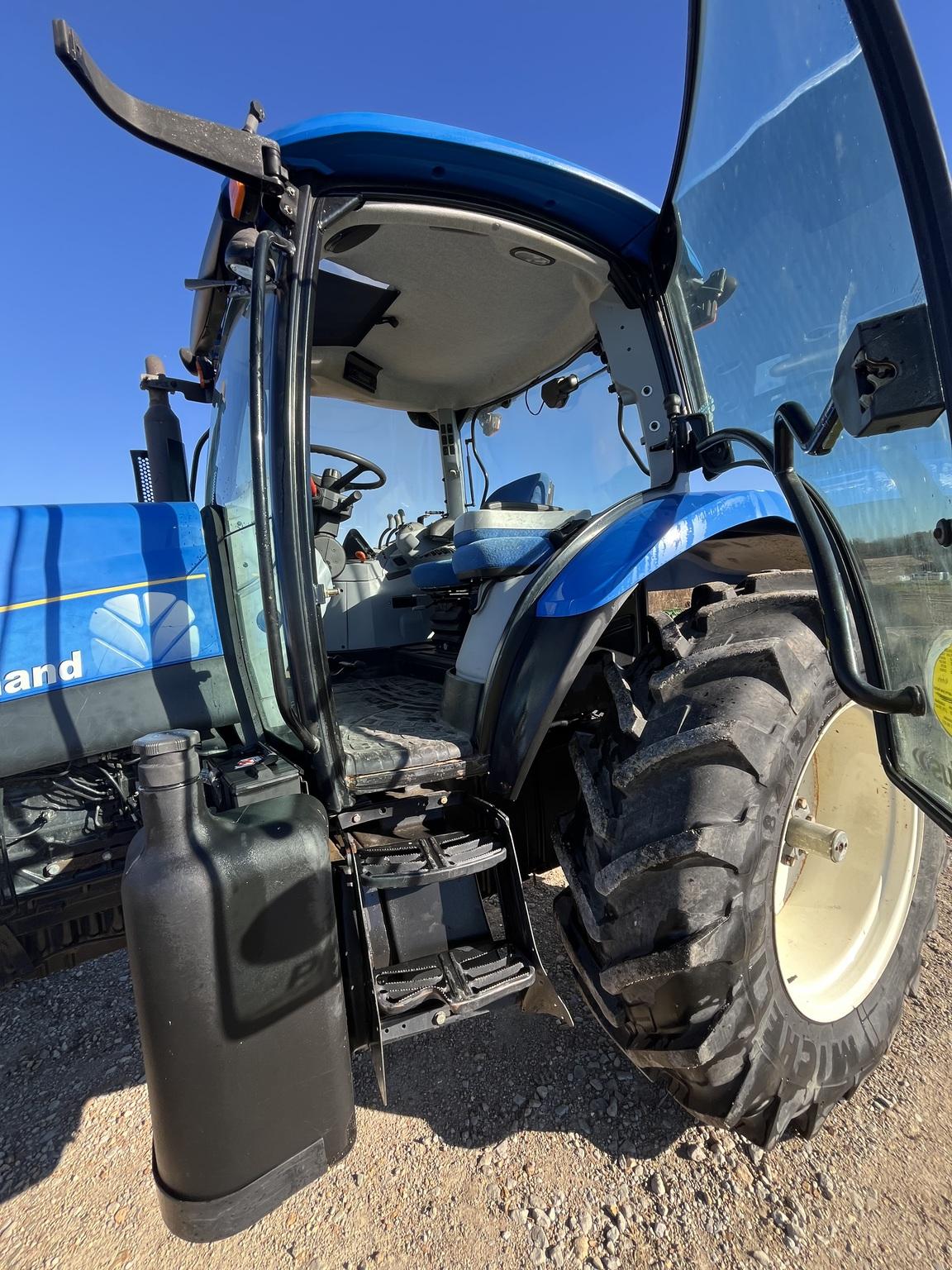 2012 New Holland T6050 Plus