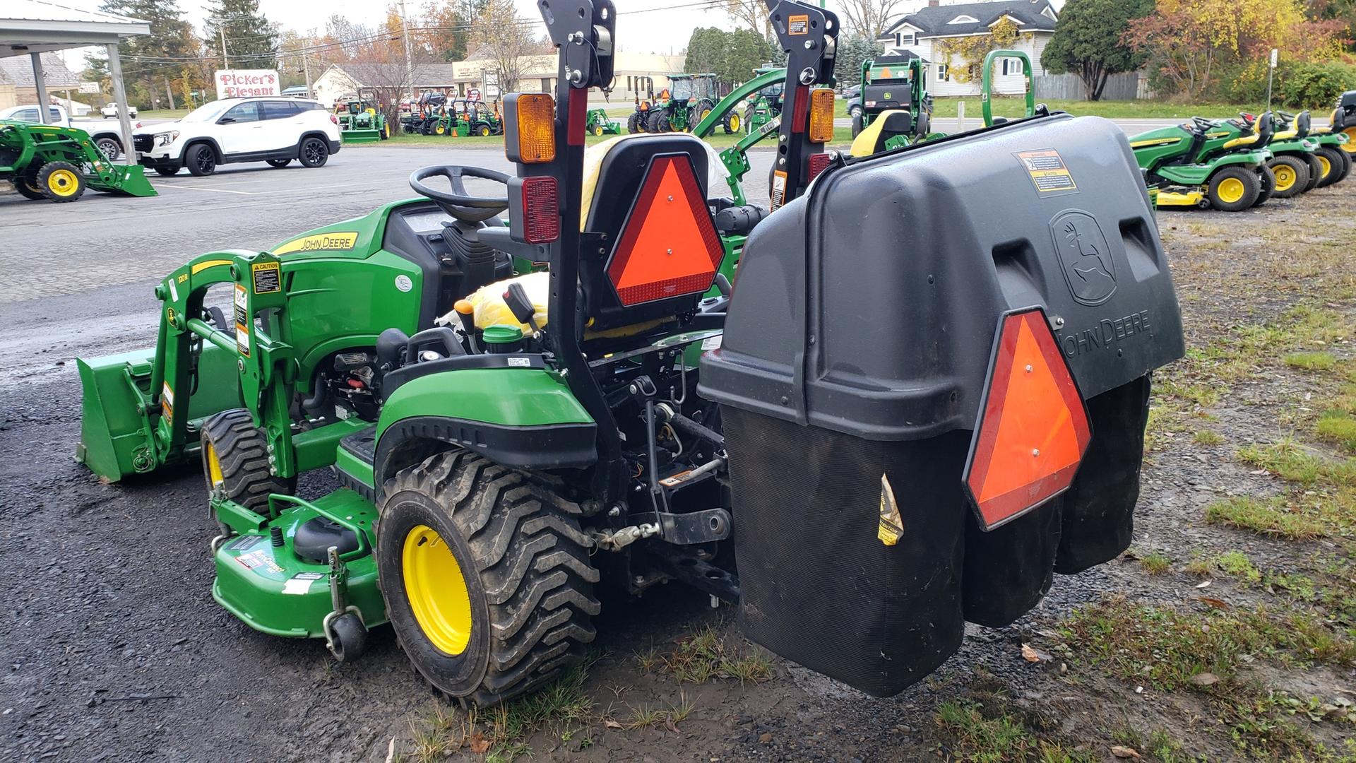 2019 John Deere 1025R