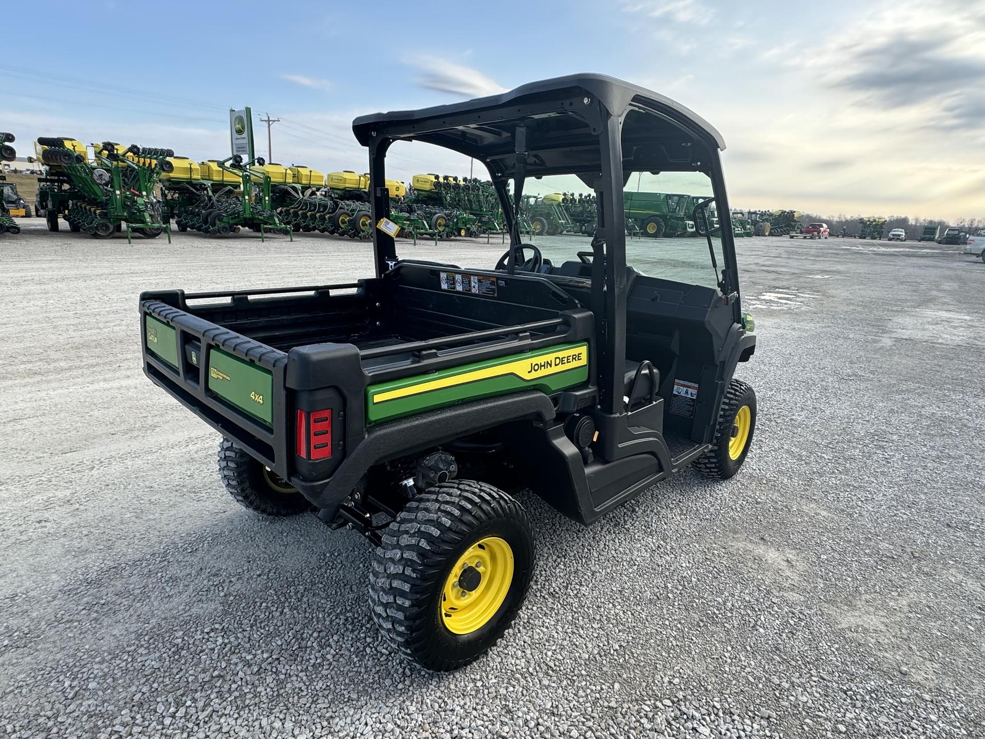 2023 John Deere XUV 835E