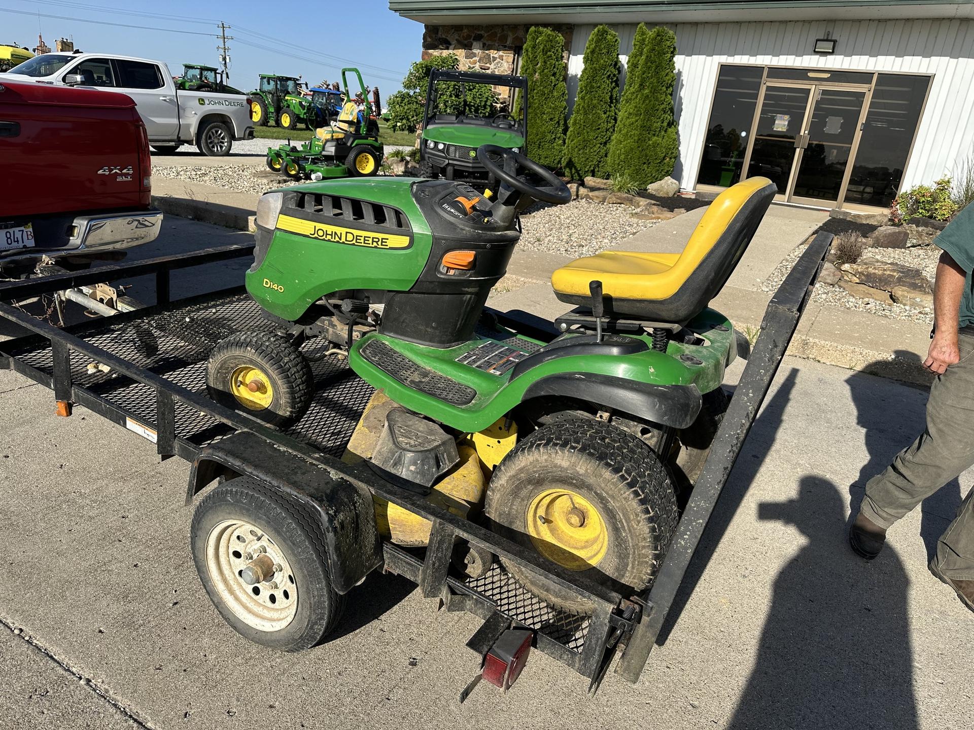 2014 John Deere D140