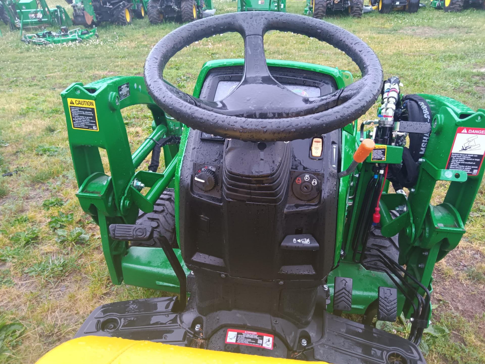 2023 John Deere 1025R