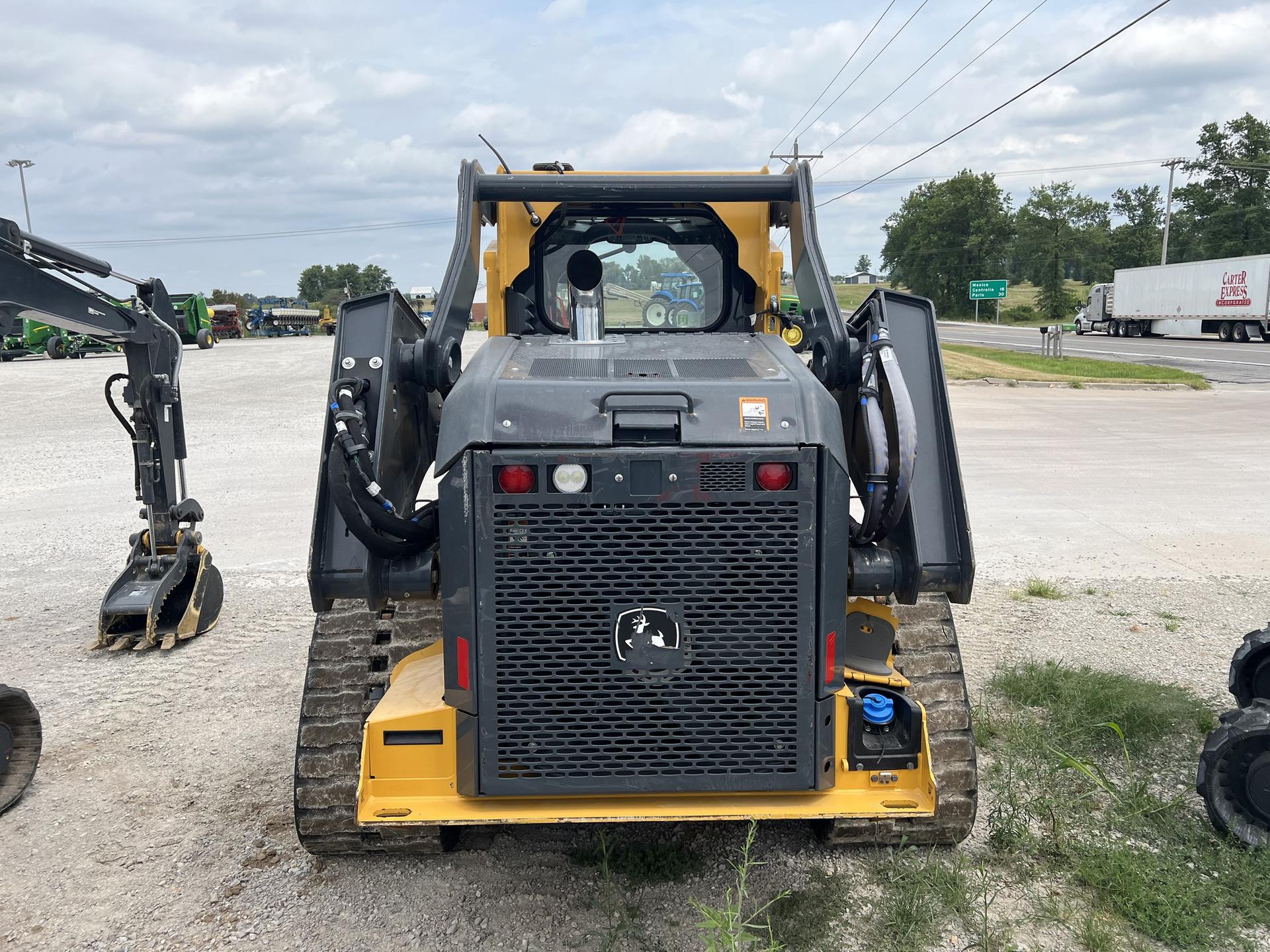 2022 John Deere 333G