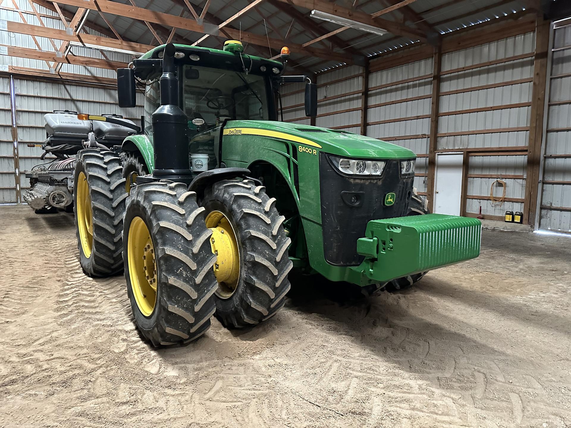 2018 John Deere 8400R