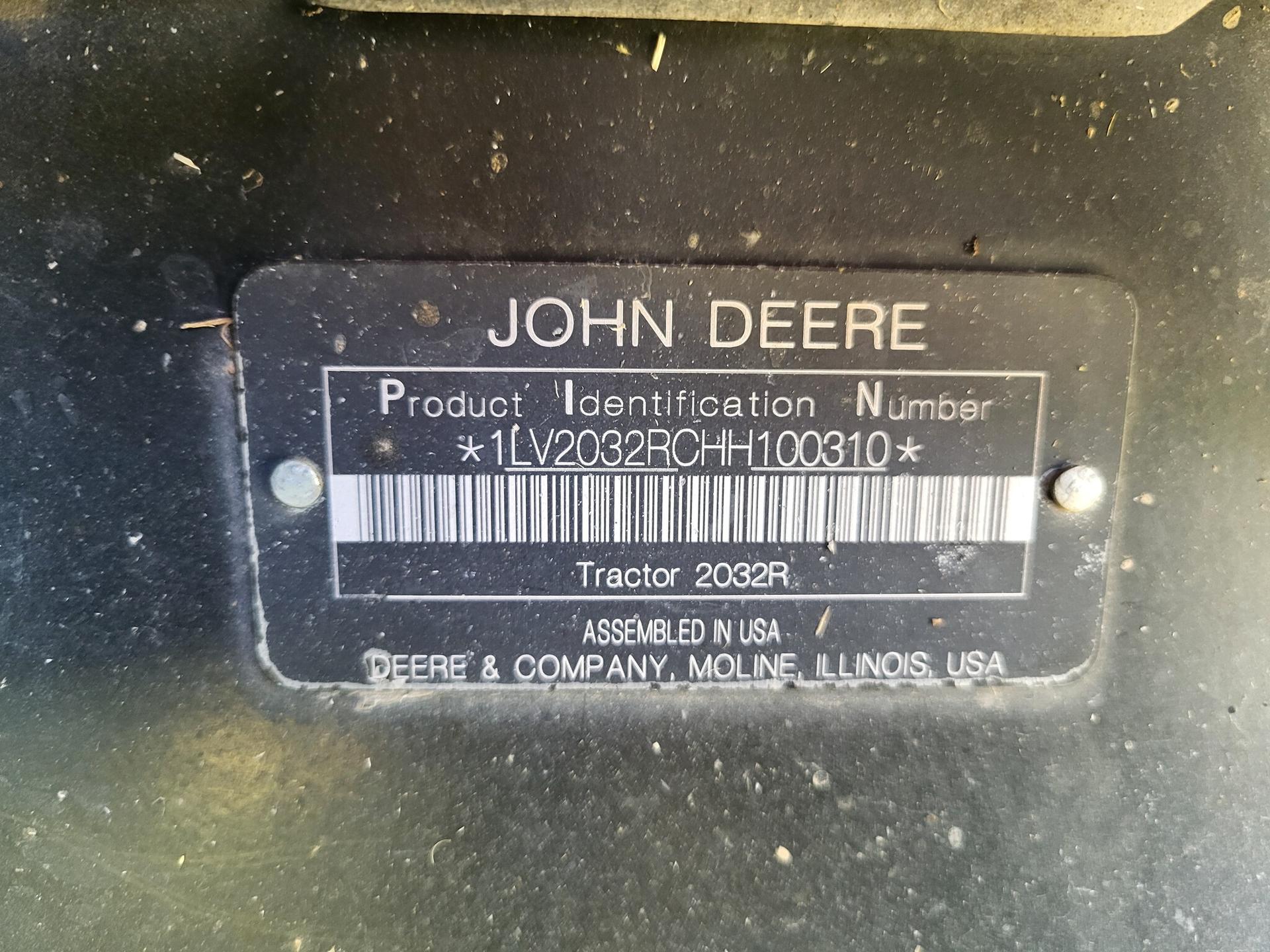 2017 John Deere 2032R