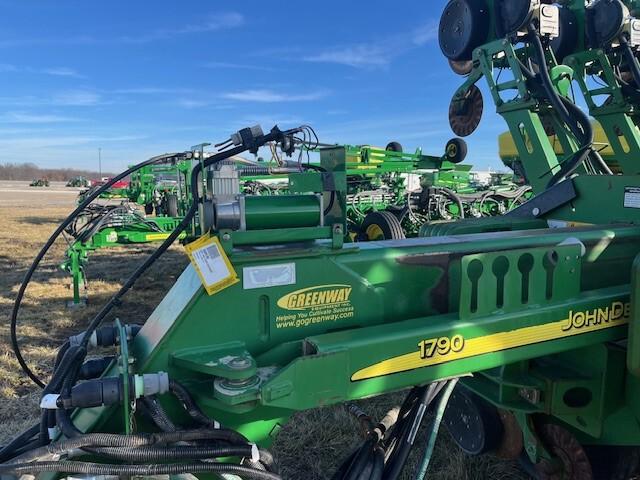 2012 John Deere 1790