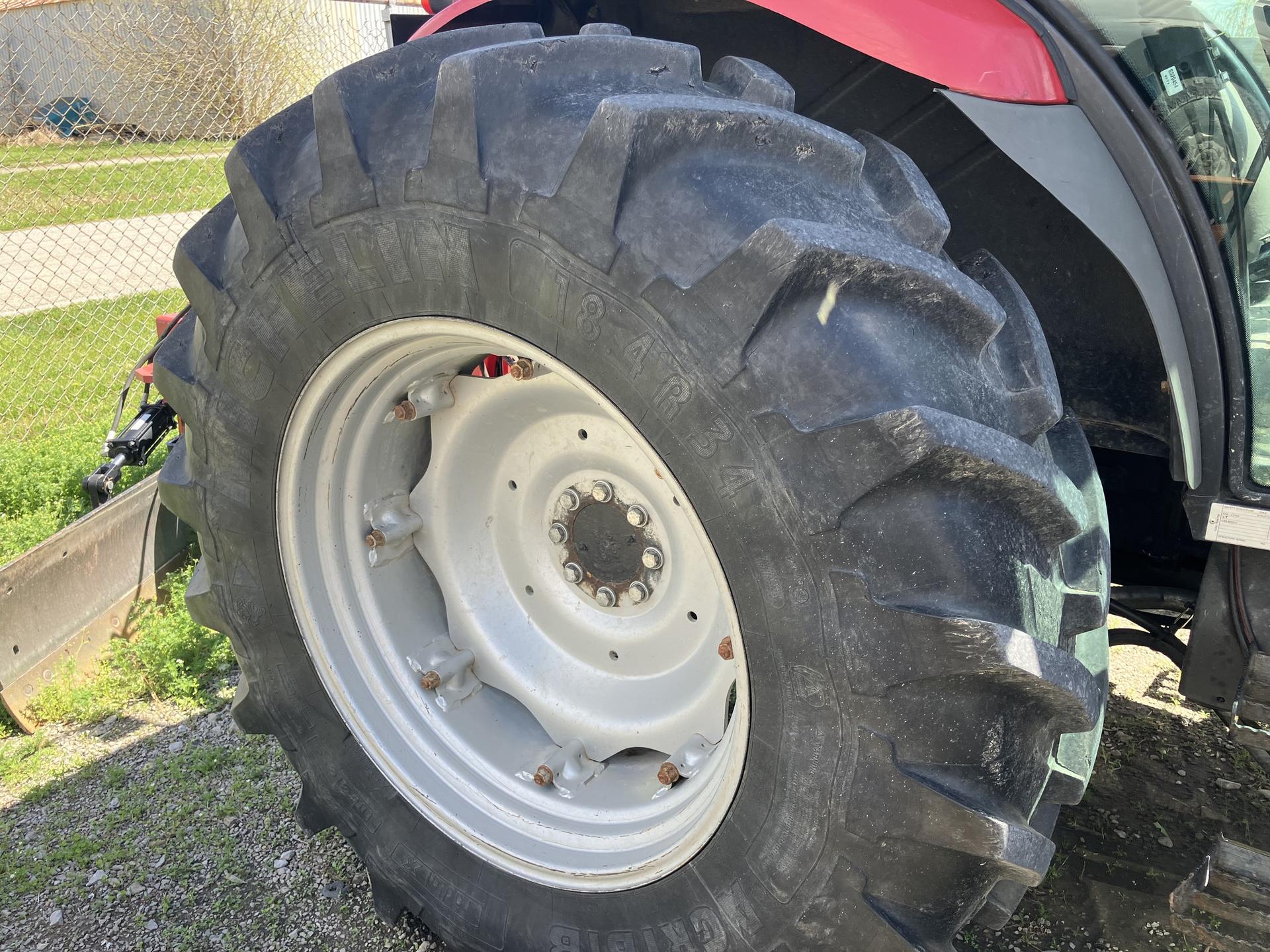 2010 Case IH Farmall 95