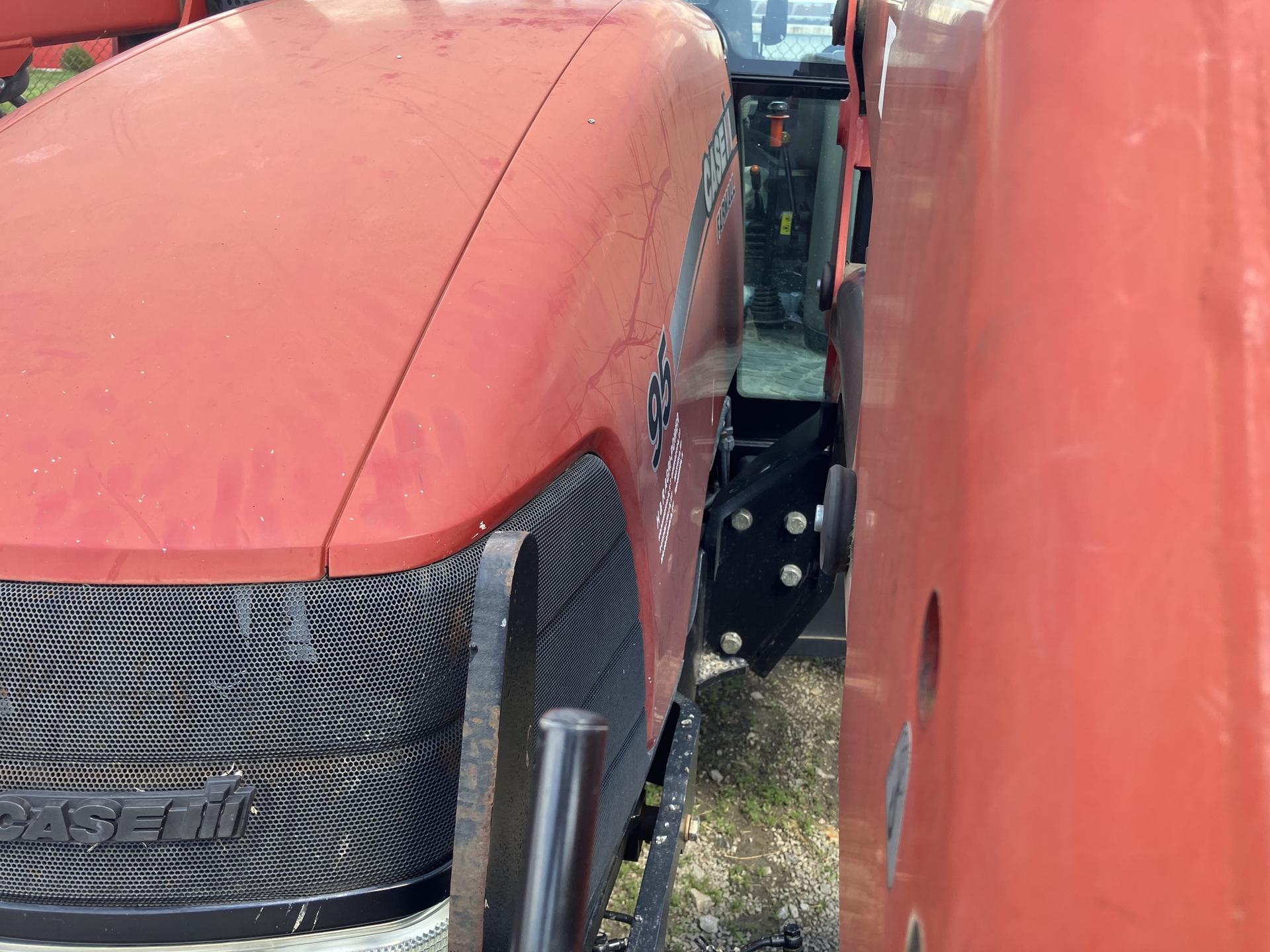 2010 Case IH Farmall 95