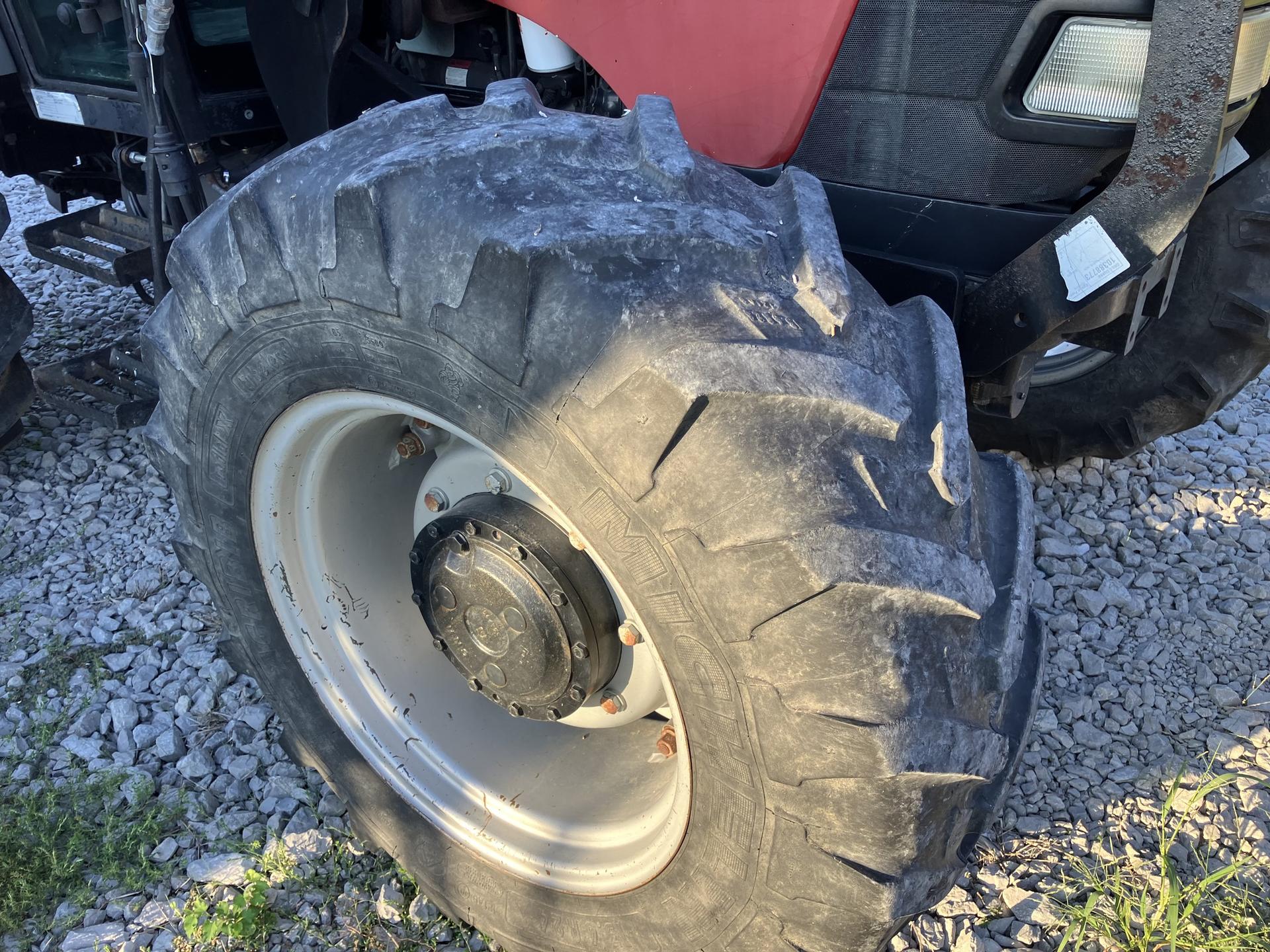 2010 Case IH Farmall 95