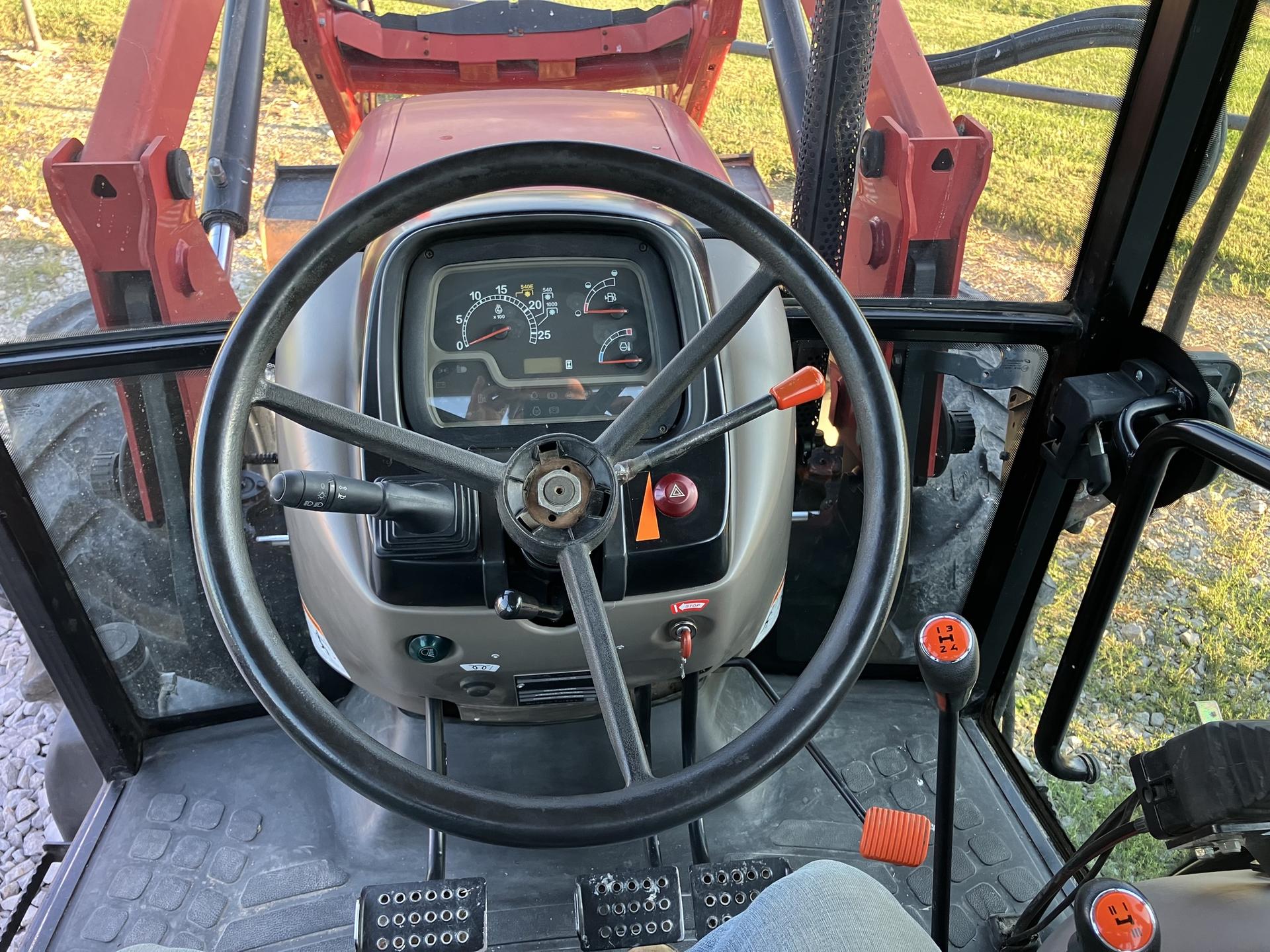 2010 Case IH Farmall 95