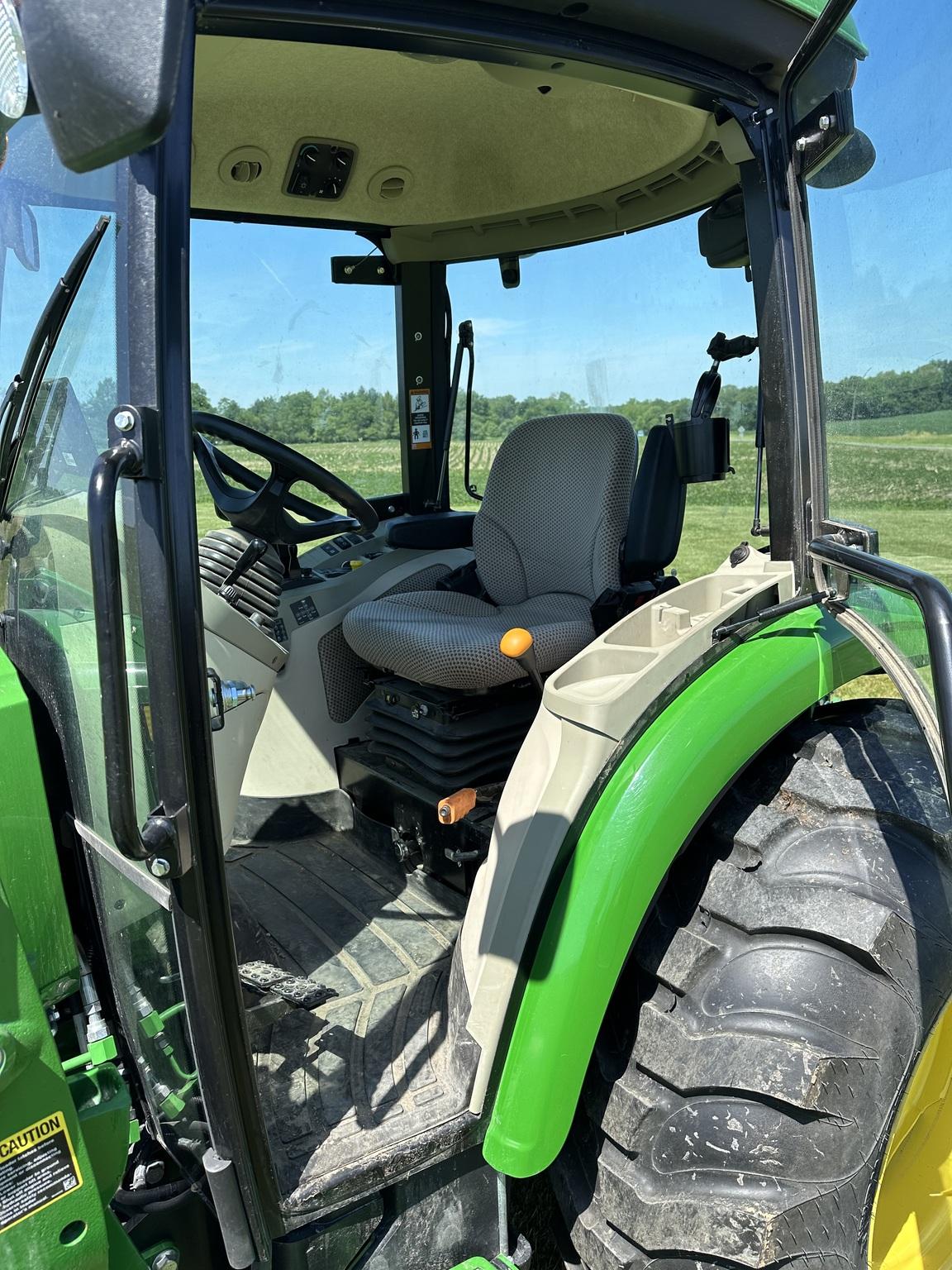 2018 John Deere 4066R