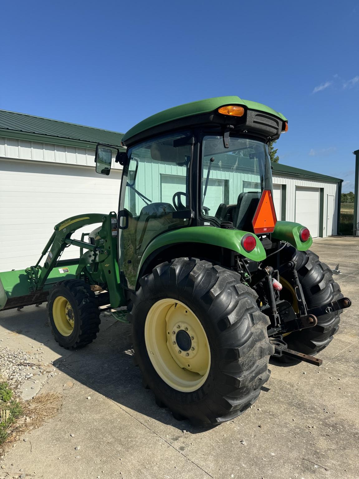 2011 John Deere 4320