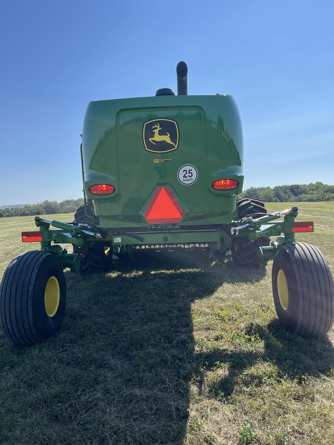 2023 John Deere W200M