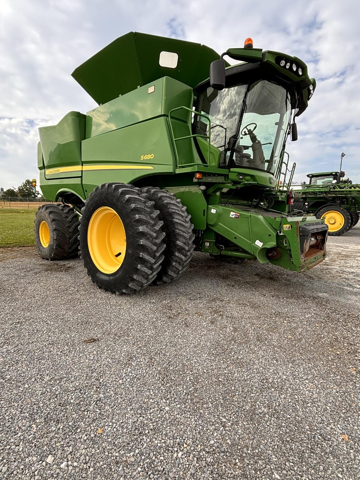 2015 John Deere S680