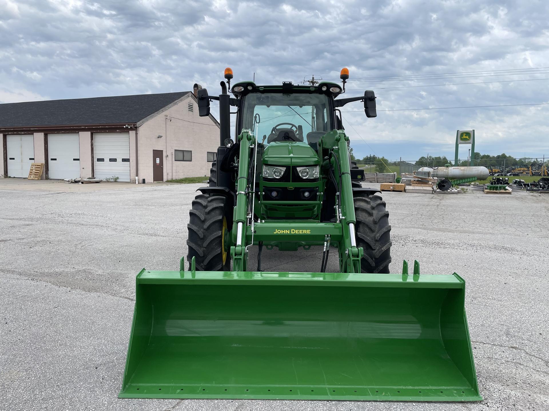 2023 John Deere 6R 130